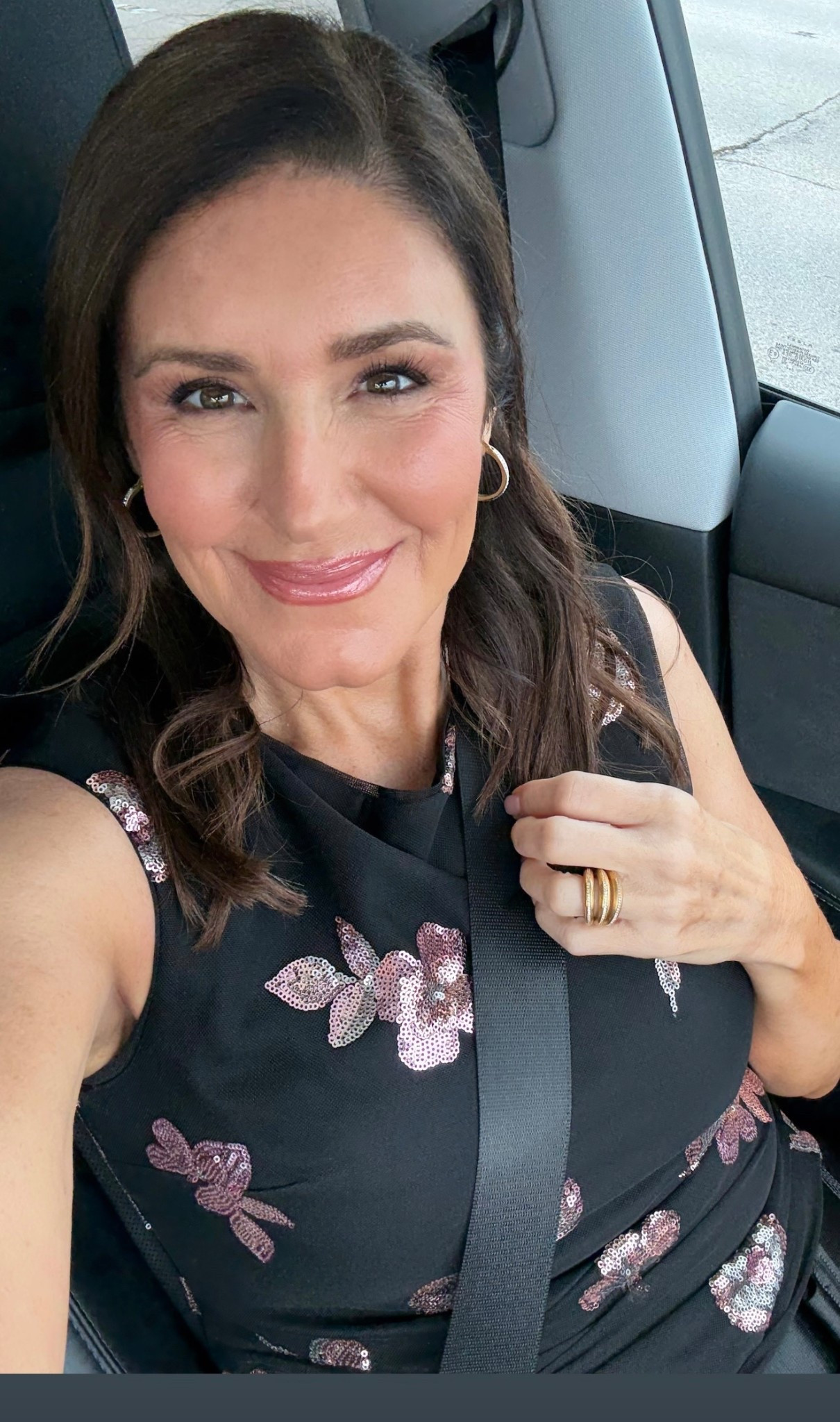 Shiny pink meets soft neutral lip combo 💖 #EverydayMakeup #pinklip

#LTKOver40 #LTKBeauty