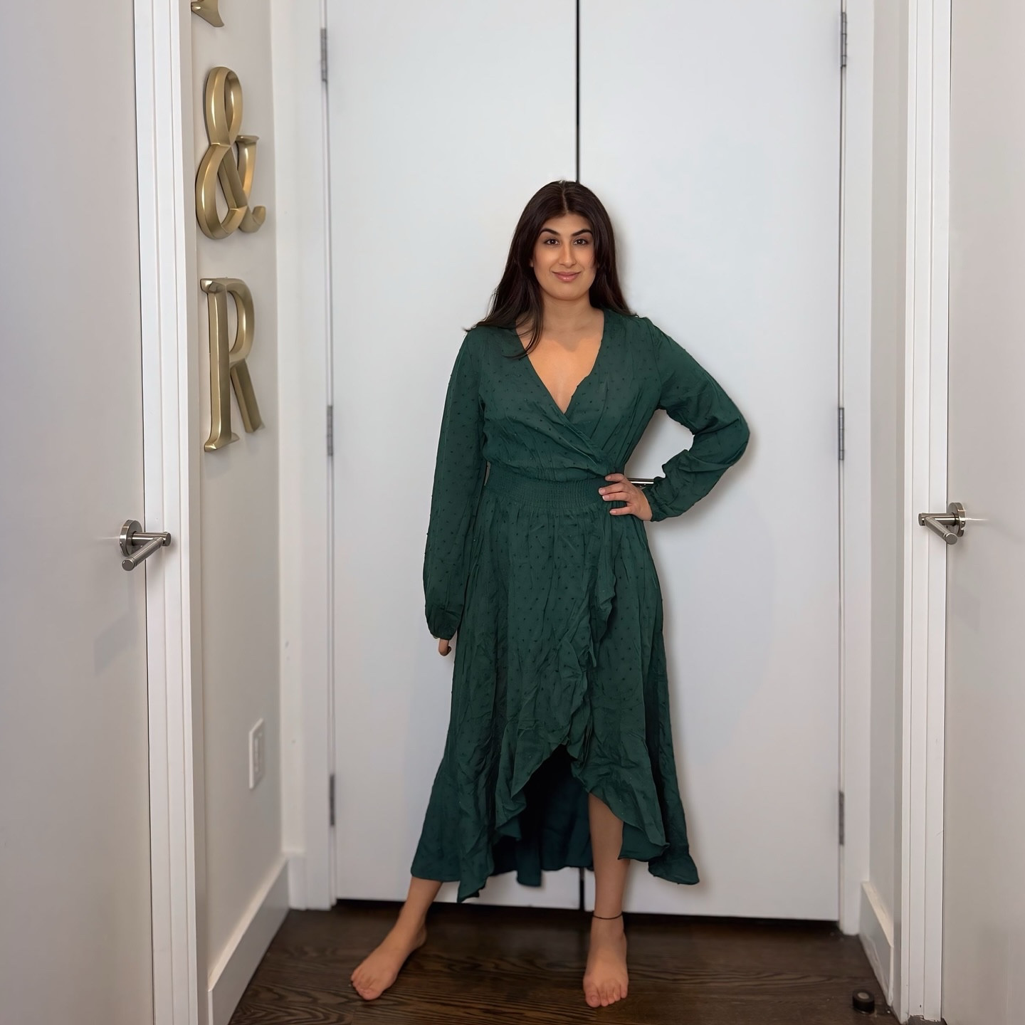 Winter Fashion ✨ 
Holiday fashion in the wintertime is to look forward to. Holiday dresses are perfect for occasions. Here is one in green for a Christmas party. 

LIKE and COMMENT if you would wear this. SHARE and SAVE this style inspiration idea. FOLLOW for more content like this.



Holiday. Holidays. Christmas. Dress. Holiday Dress. Outfit. Holiday Outfit. Winter, Winter Fashion, Winter Style, Winter 2025 #style #styleinspiration #styleinspo #stylefashion #fashion #fashioninspiration #fashioninspo #fashionstyle #fashionblogger #fashionbloggers #fashionblog #styleblogger #styleblog #stylebloggers #desiinfluencer #nycblogger #nycblog #nycbloggers #Itk #Itkfashion #Itkloves #amazonfashion #amazonfinds

#LTKSeasonal #LTKFestival #LTKParties
