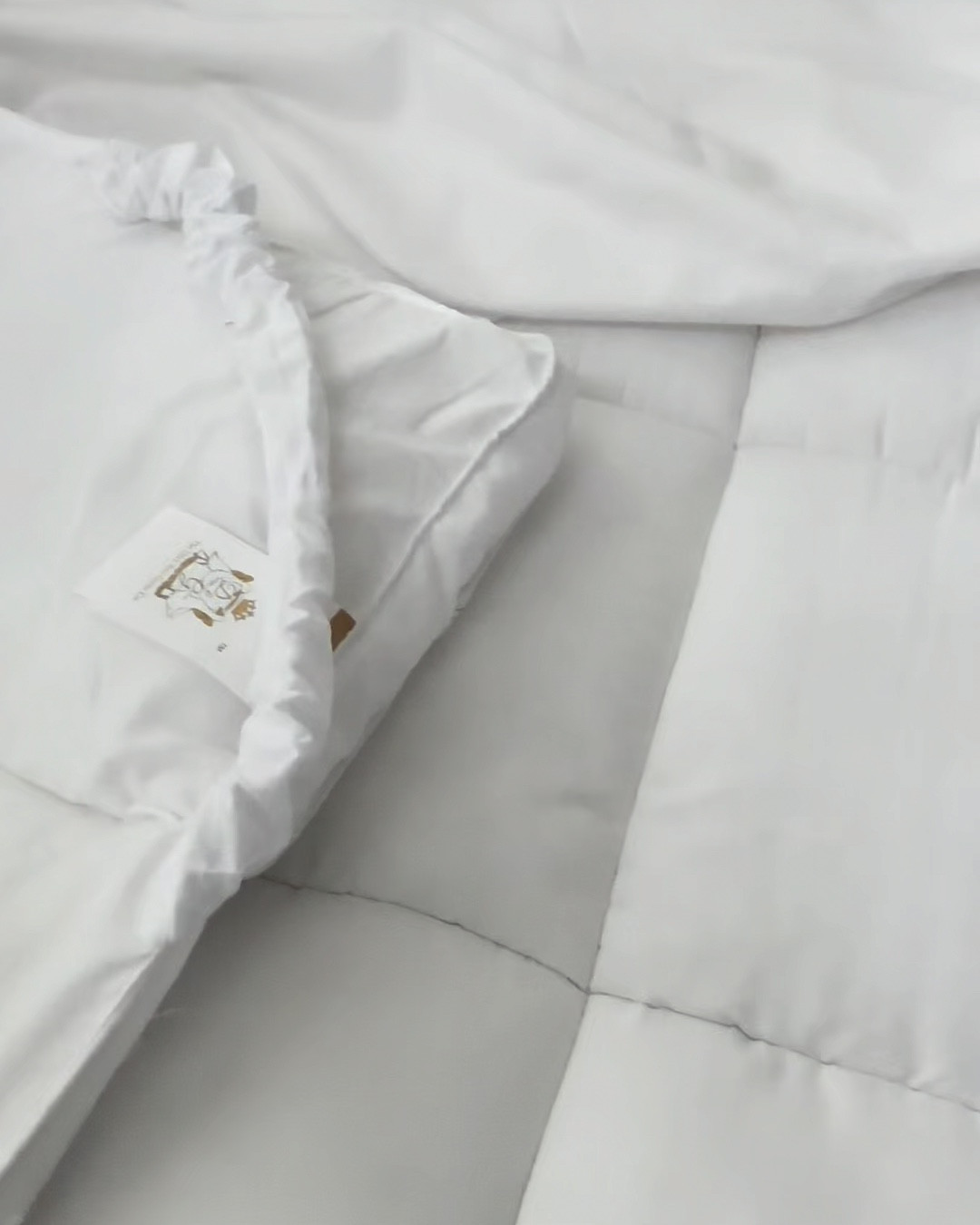 over 12K   ⭐️⭐️⭐️⭐️ 1/2  on Amazon 
It is So good! I bought it for every bed in our house 🥰
#bedding #sleeplikeababe #bedroom #bedessentials 

#LTKStyleTip #LTKHome #LTKSaleAlert