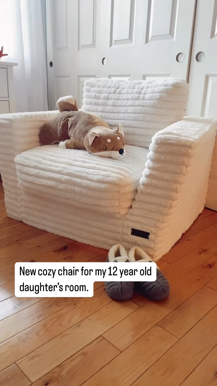New cozy reading chair for my 12 year old daughter’s room. This is the white. Also comes in pink and gray color options. 

#LTKKids #LTKFamily #LTKHome