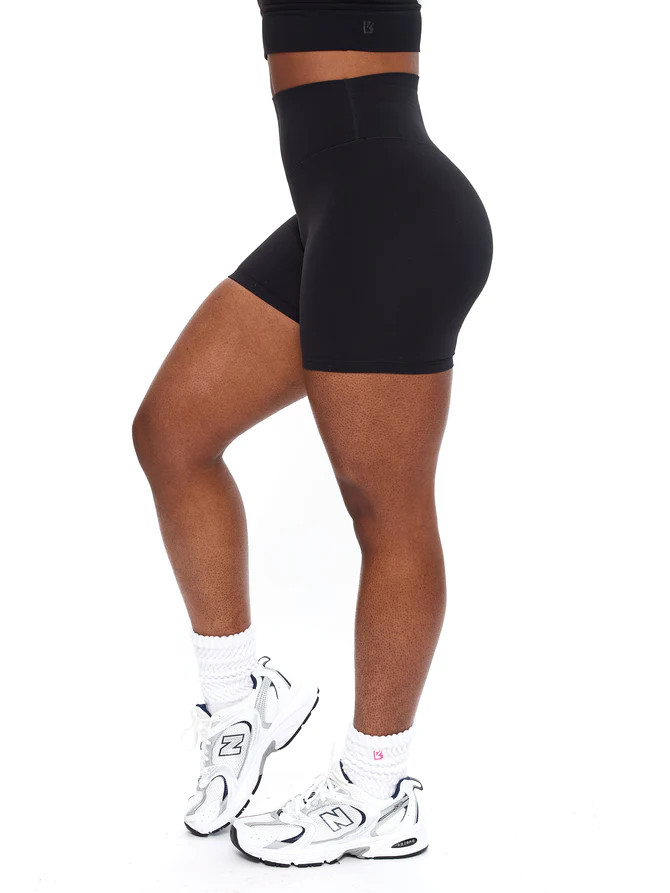 Rosa Short 5" - Lucky Charm | Buffbunny