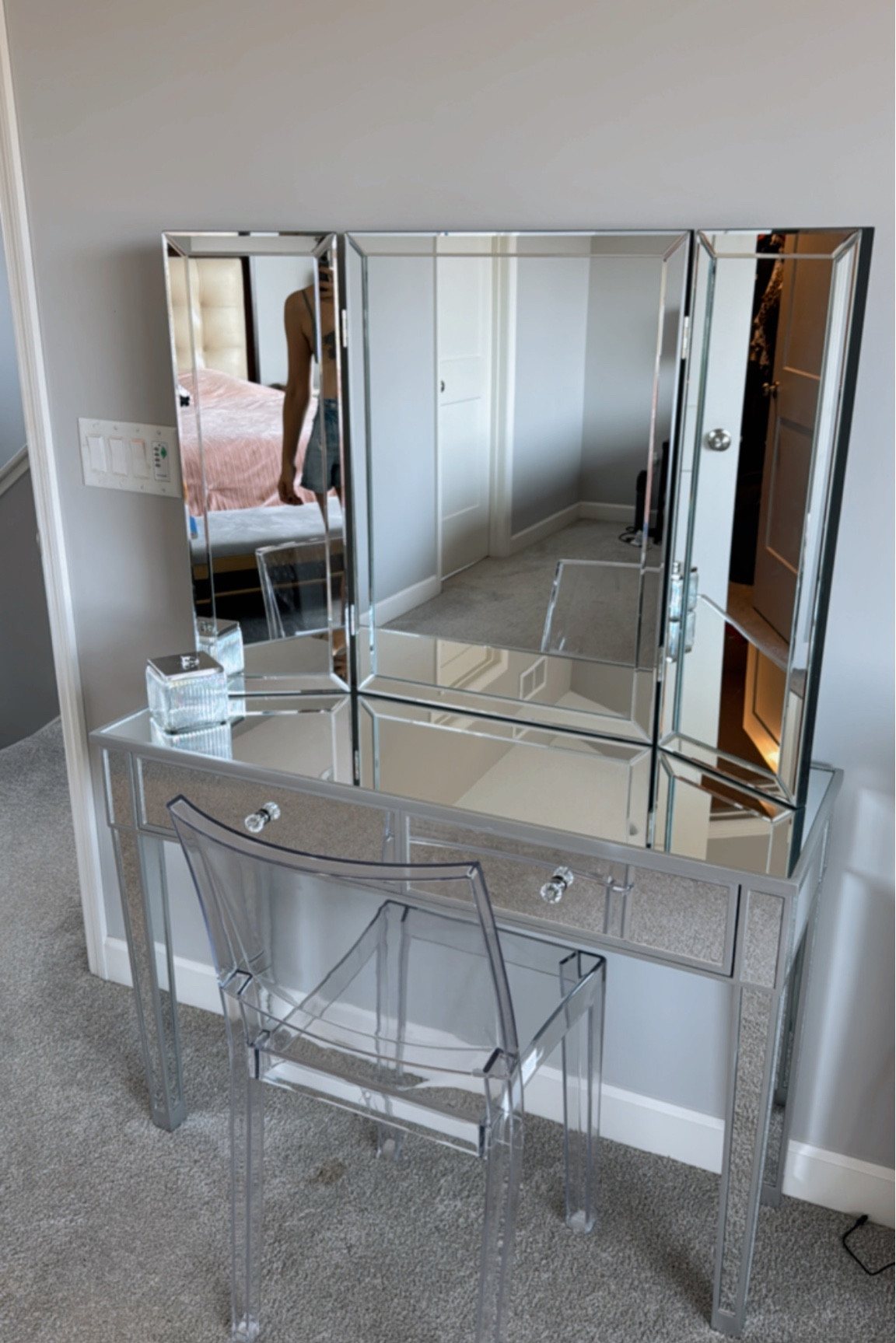 Mirrored vanity 

#LTKfindsunder50 #LTKhome