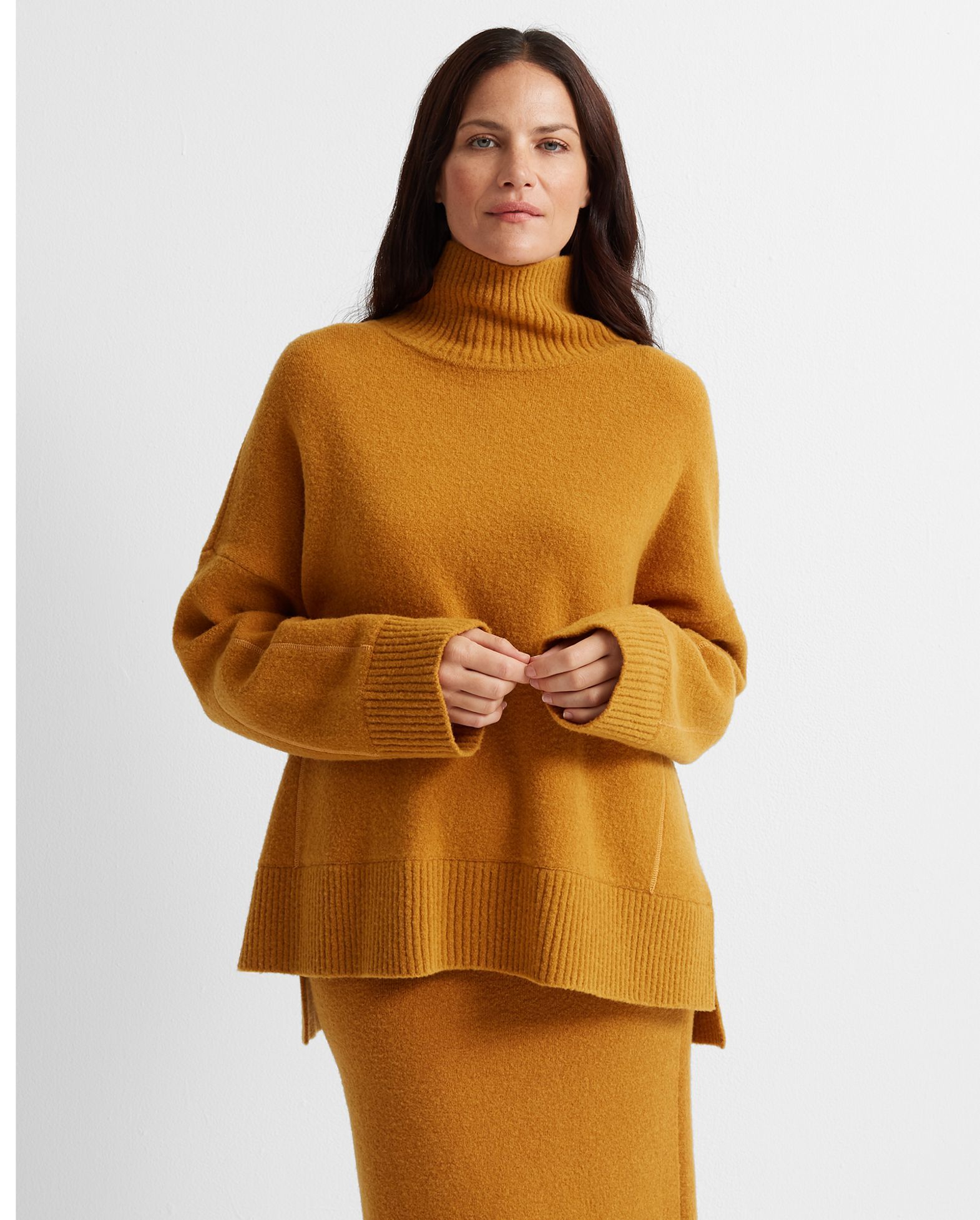 Oversized Turtleneck Sweater | Club Monaco (Global)