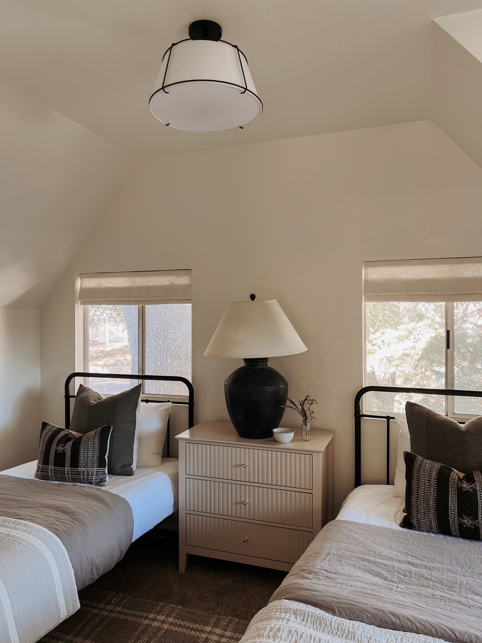 Shop the lakeside cabin kids room! 