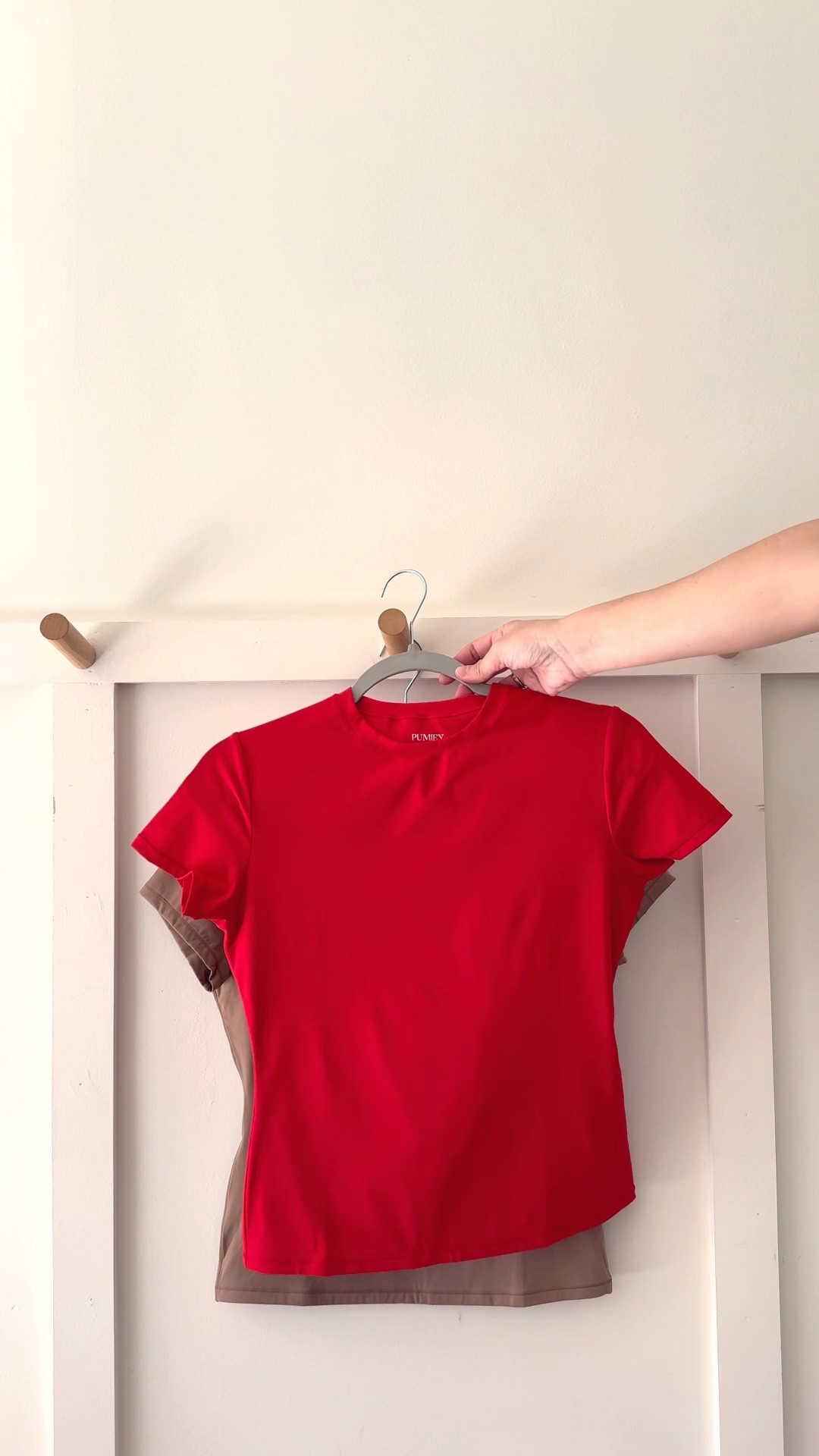 Better than skims, seamless tees 

Wearing a medium in tee 