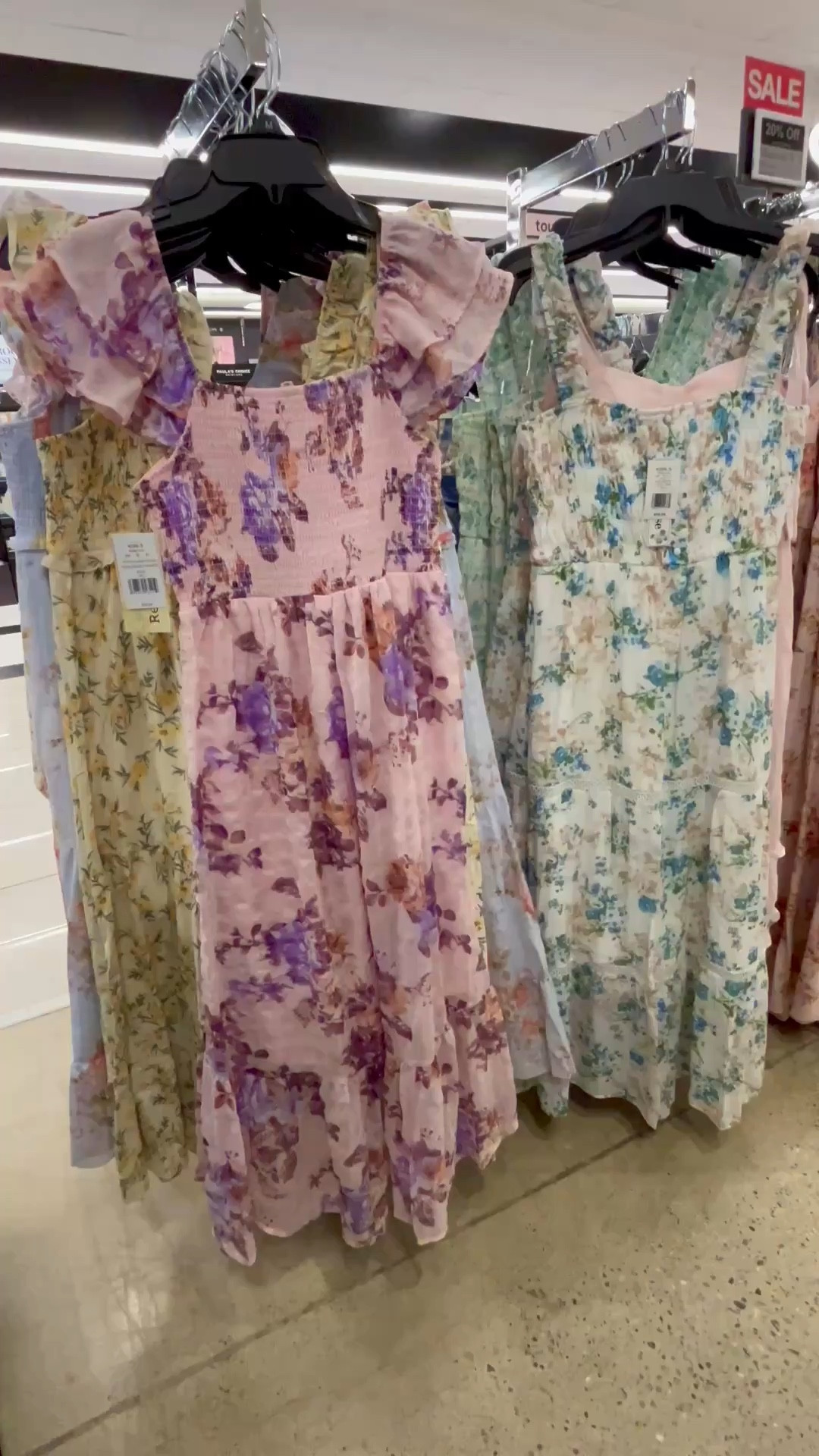 All at Kohls these feminine floral Junior long and short dresses are so pretty. 

Garden party dress, outdoor wedding, back yard wedding, dressy casual wedding, semi formal wedding guest dress, party dress, event dress, bridal shower guest dresses.

#LTKSaleAlert #LTKSeasonal #LTKWedding