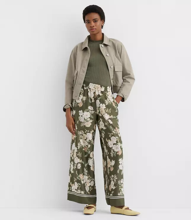 Pull On Wide Leg Pants in Floral | LOFT