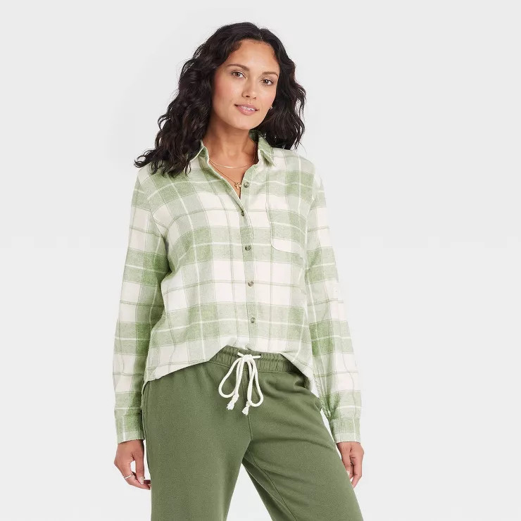 Women's Relaxed Fit Long Sleeve Flannel Button-Down Shirt - Universal Thread™ Plaid | Target