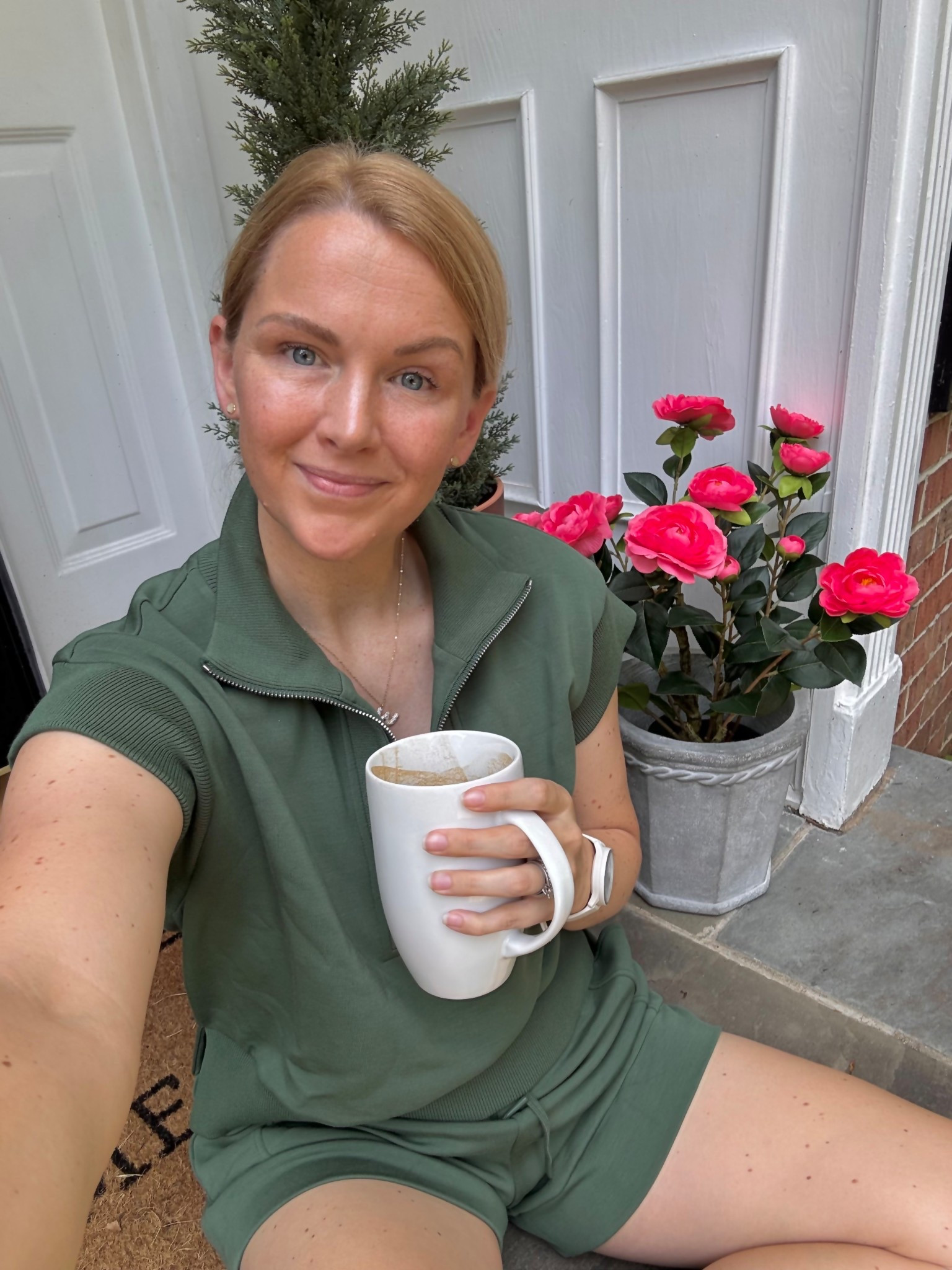 Matching lounge set - so comfy and fits true to size 



#LTKStyleTip #LTKFindsUnder100 #LTKSeasonal