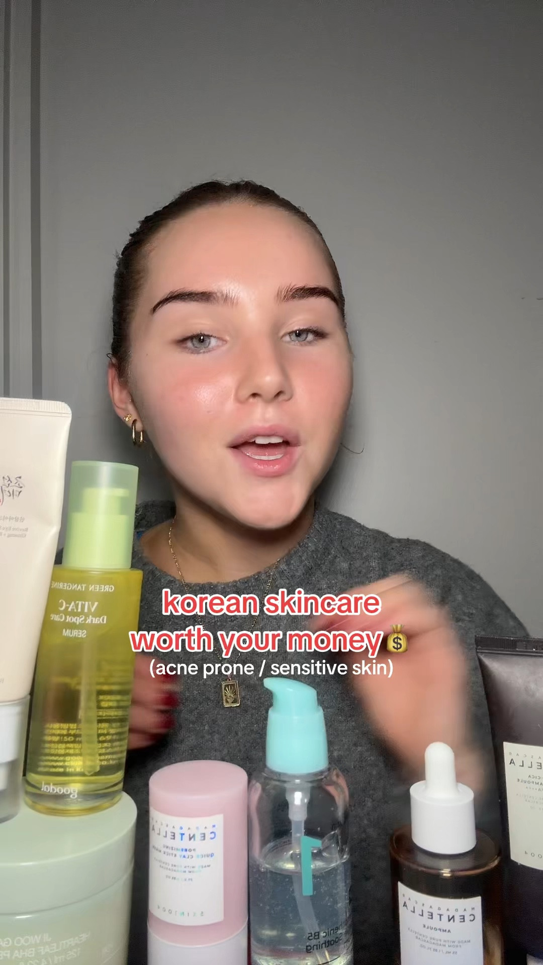 Korean skincare to AVOID😬😬 (acne prone skin)

the good products:
✨@celimax.global  BHA peeling pads
✨@beautyofjoseon_official retinal eye cream
✨@skin1004official centella spf, centella ampoule & clay mask
✨@ilso_official nose patch
✨@numbuzin_global pantothenic acid serum

•

#koreanskincare #ratingskincare #skintok #acneproneskin #lifewithmils #skincare 