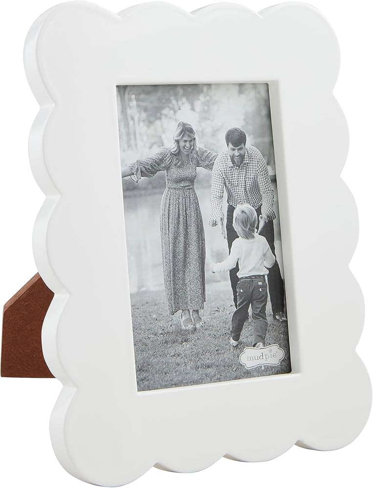 Mud Pie Scalloped Lacquer Frames, Small, 8.5" x 6.5" | Amazon (US)