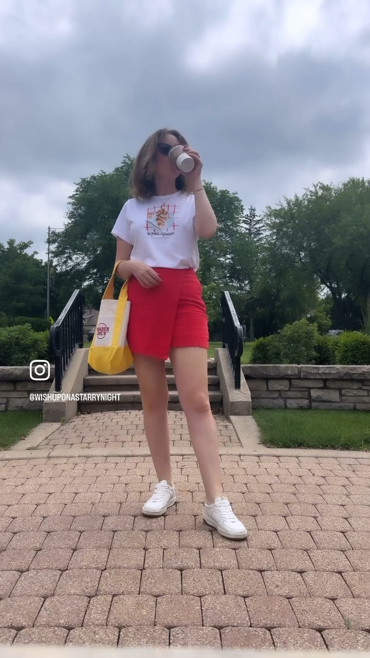 Wore my new fav outfit 💁🏼‍♀️
Sry can’t link the Trader Joe’s mini tote 🙊

#LTKSaleAlert #LTKFindsUnder100 #LTKSeasonal