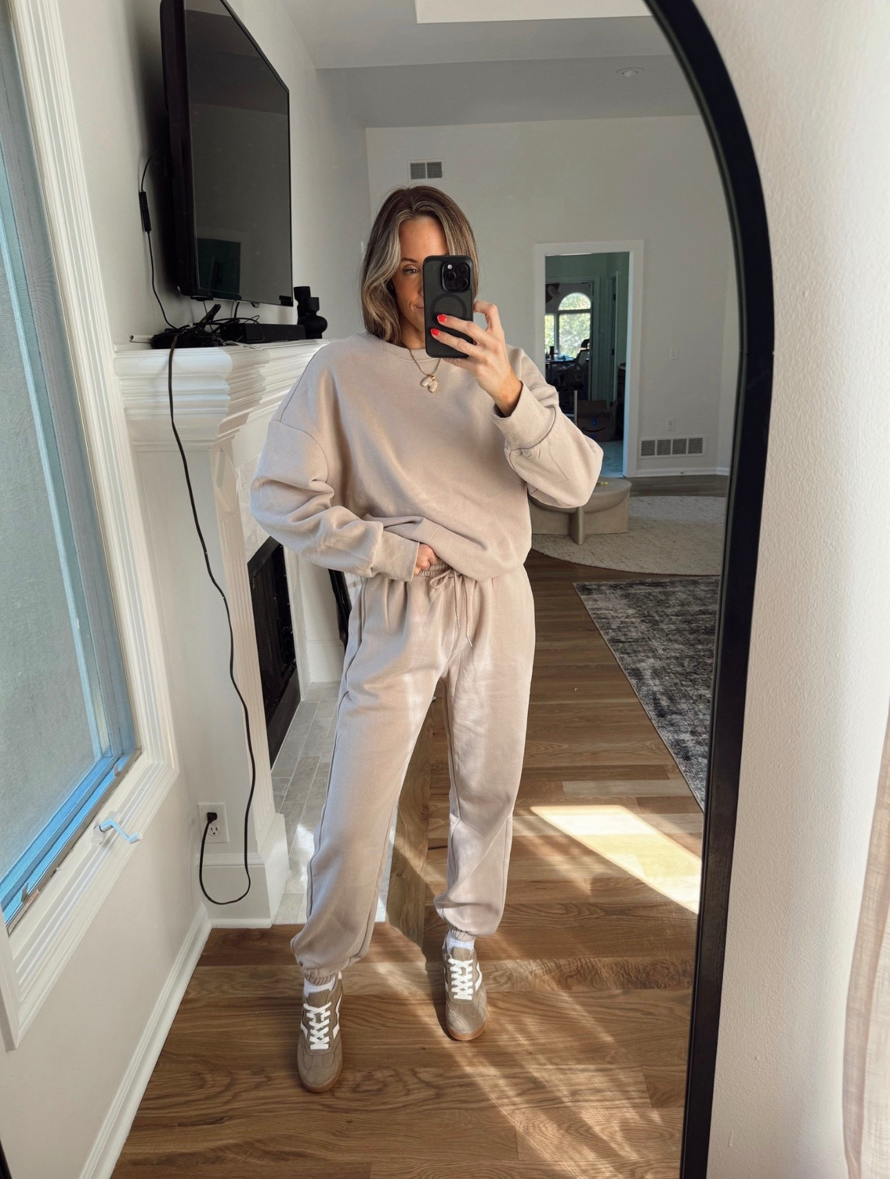 Comfy cozy always 🤍 cozy piece I reach for on repeat!

I got them in medium for a slightly oversized fit. I’m 5’7 for height reference! Comes in 11 colors!

#founditonamazon #ad #founditonamazon #fallfashion #amazonmademebuyit 




#LTKootd #LTKFindsUnder50 #LTKmomlife