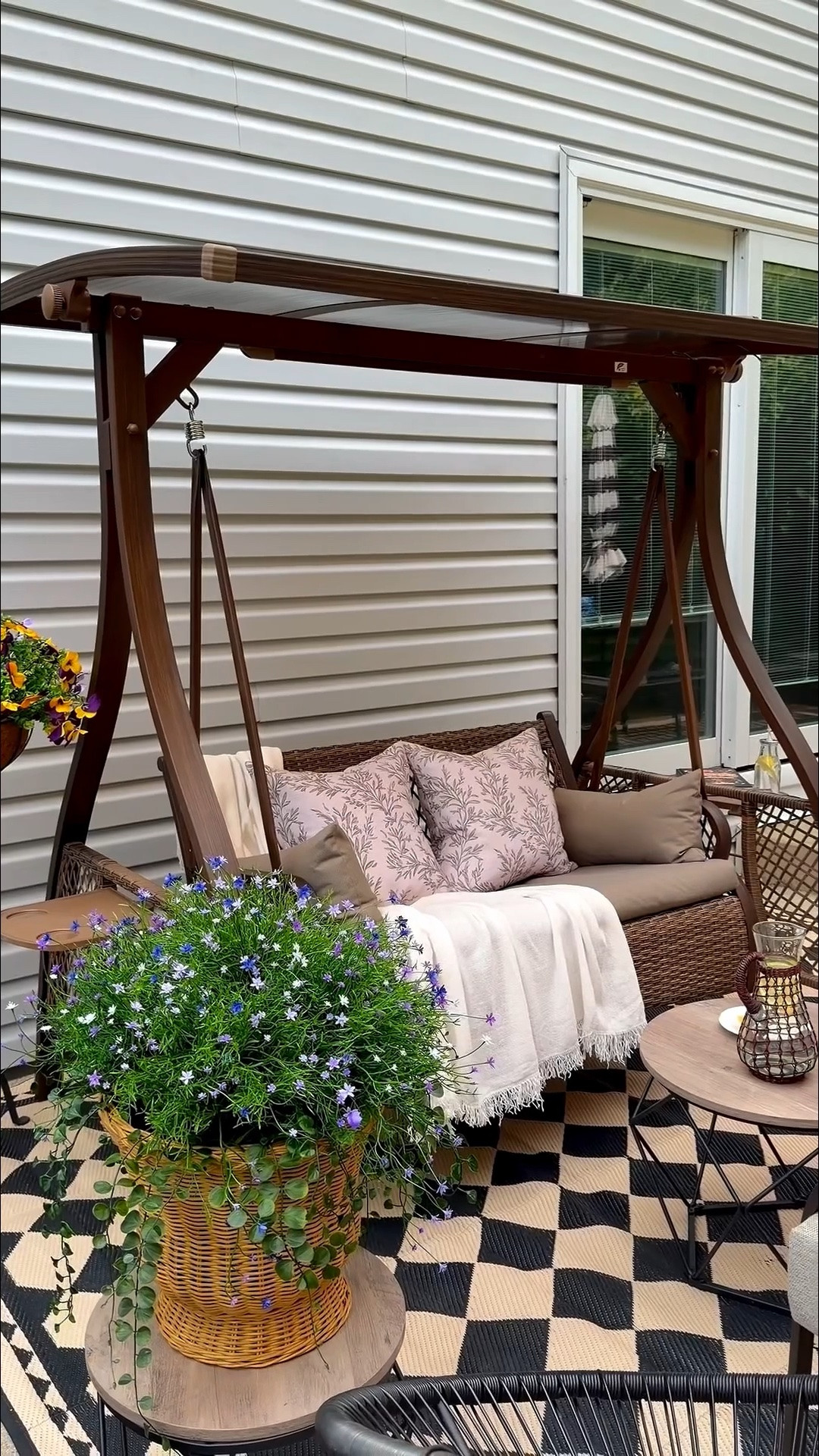 This porch swing is making summer days cozier. ✨ Use code ELLEN005 for 5% off!

#LTKdayinmylife #LTKmomlife #LTKHome