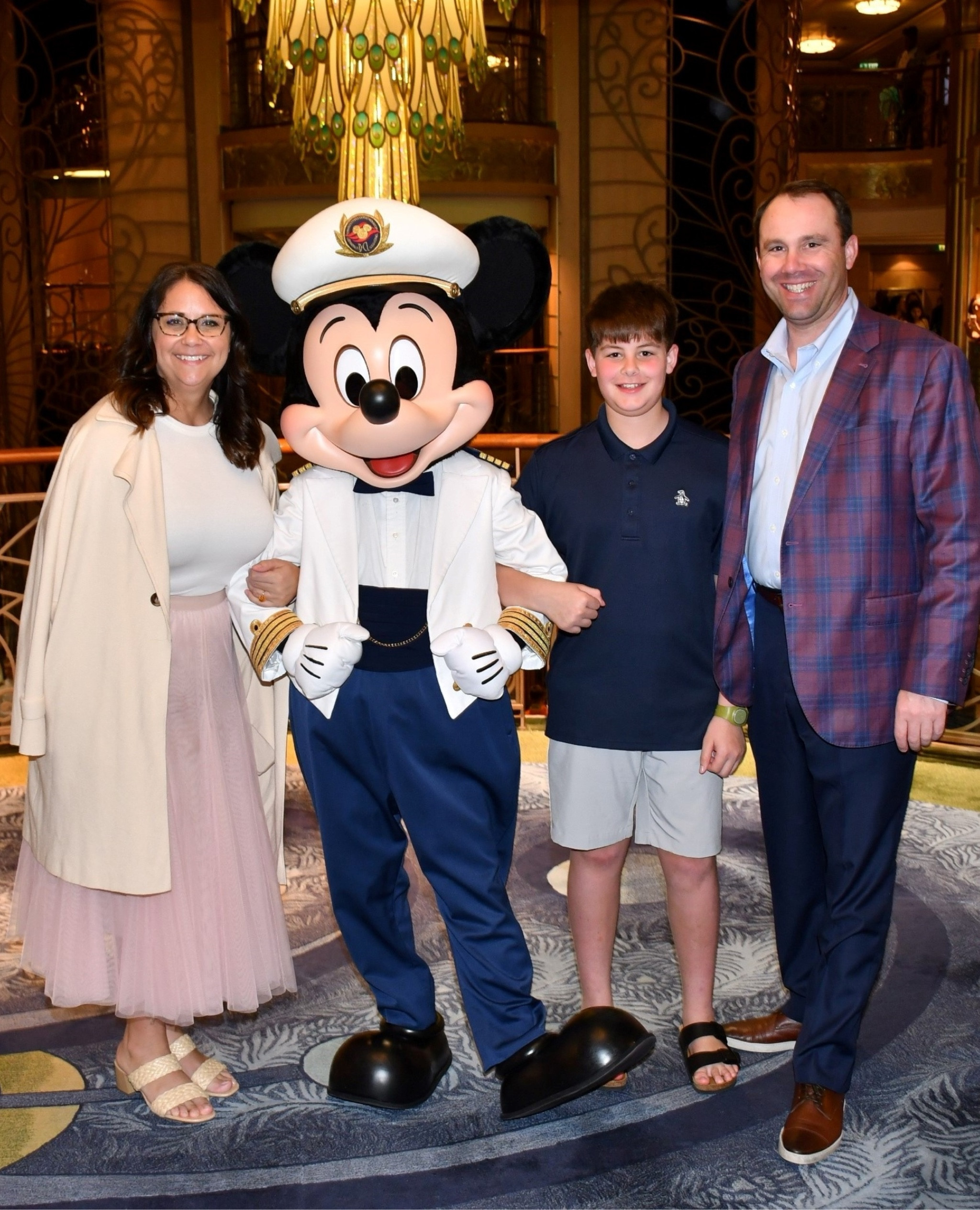 I love this tulle skirt!!  The sweater jacket is a favorite travel piece for me. Drap it, wear it, or use it as a blanket! 

#LTKstyletip #LTKmidsize #LTKtravel