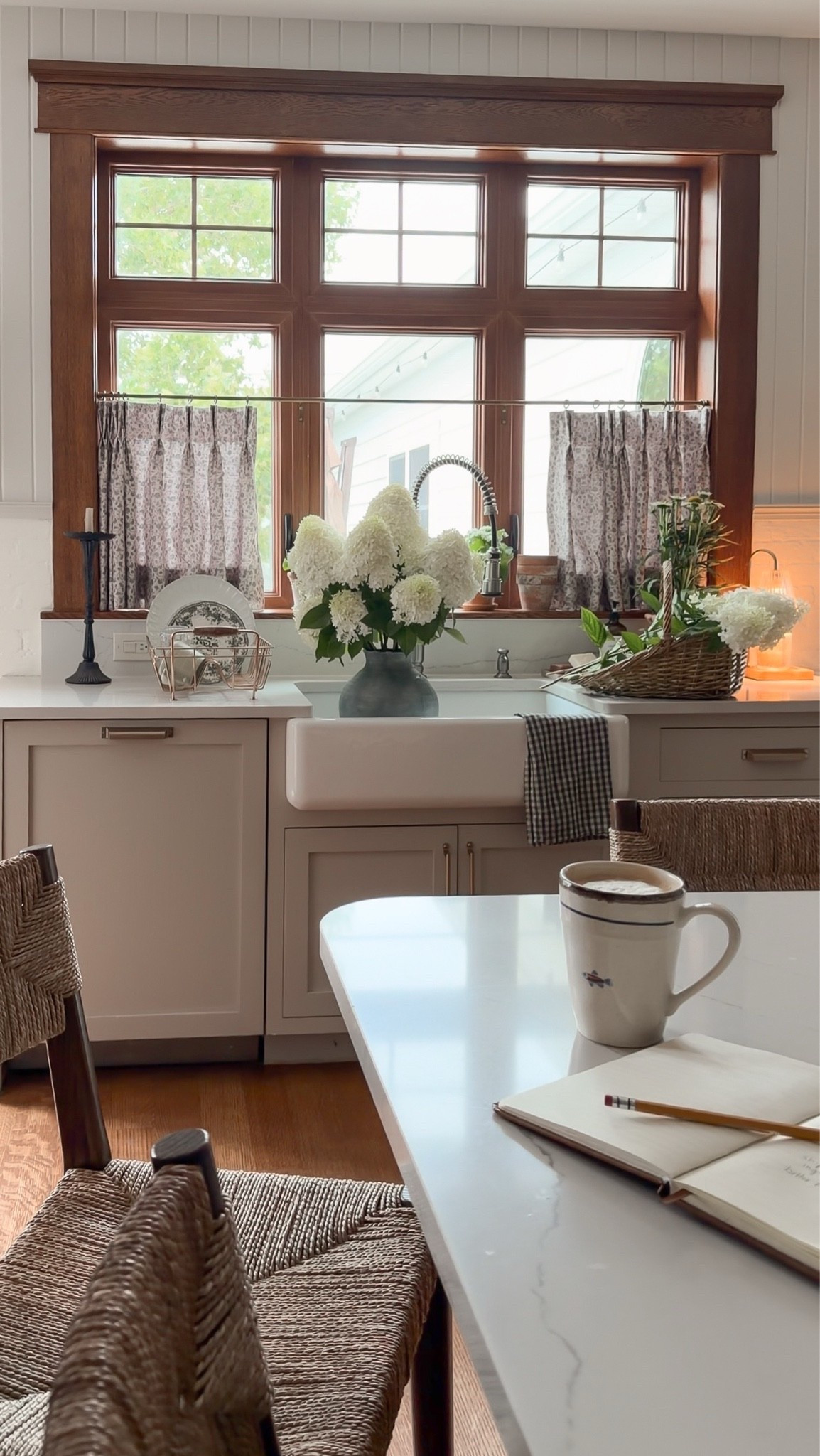 Cafe curtains might be the most underrated kitchen upgrade ✨

#LTKHome #LTKSaleAlert #LTKdayinmylife