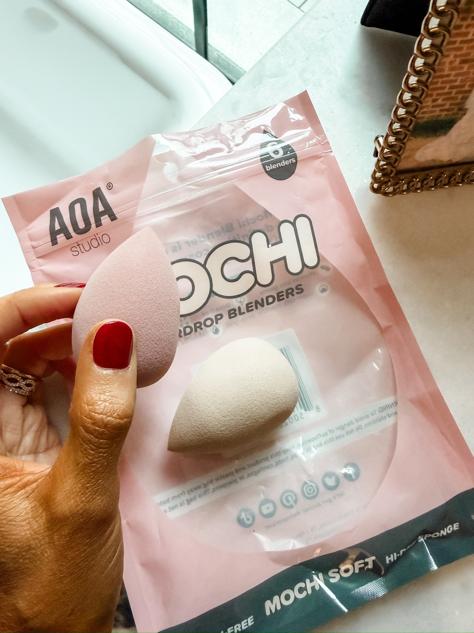These are my favorite makeup blender sponges! They work just as well as the name brand at a fraction of the price and you get multiple in a pack!

Loverly grey, Amazon beauty favorites, makeup sponges, makeup routine must haves 

#LTKBeauty #LTKgrwm