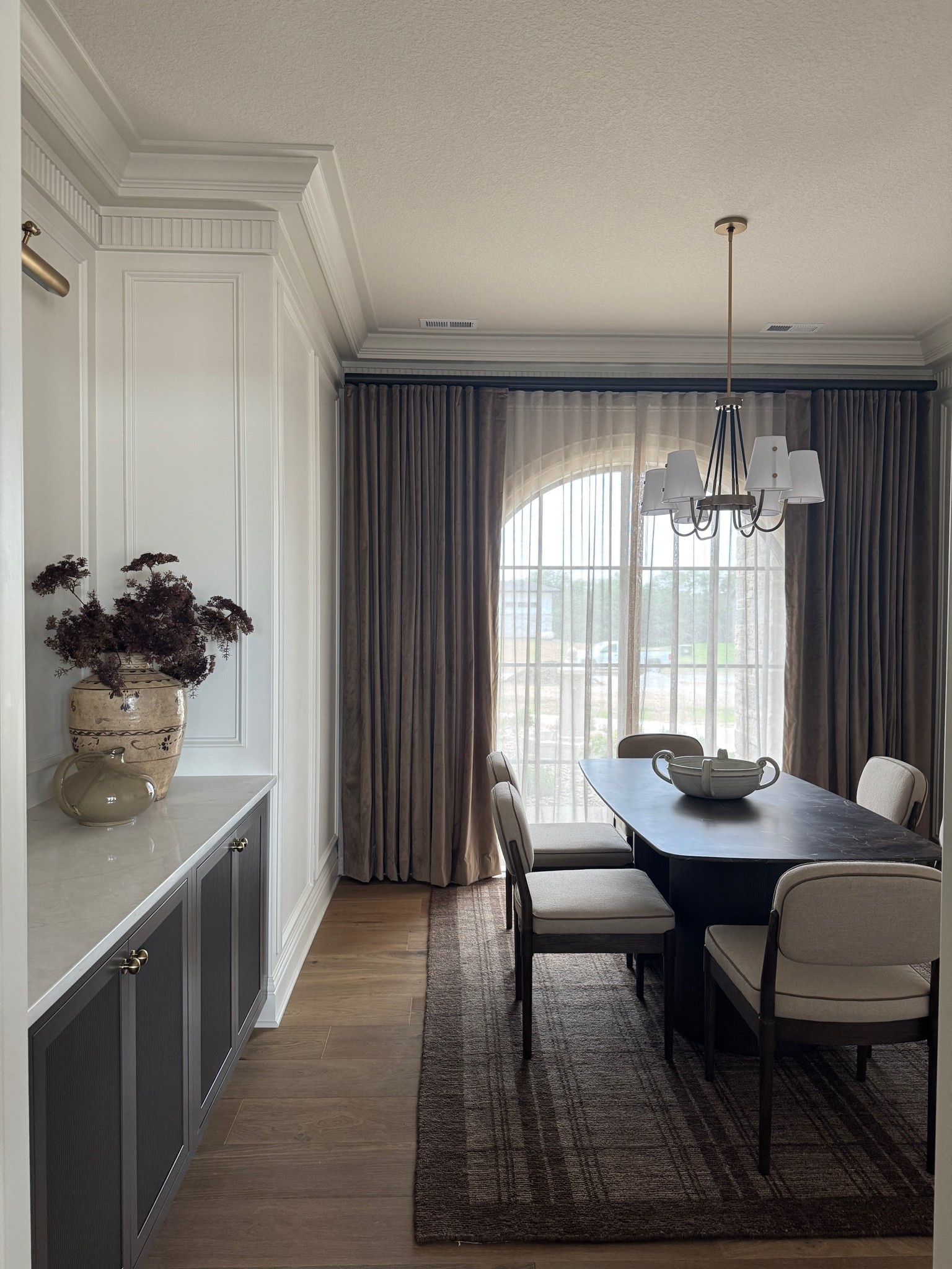 Dining room furnishings🤎

#LTKHome #LTKSaleAlert