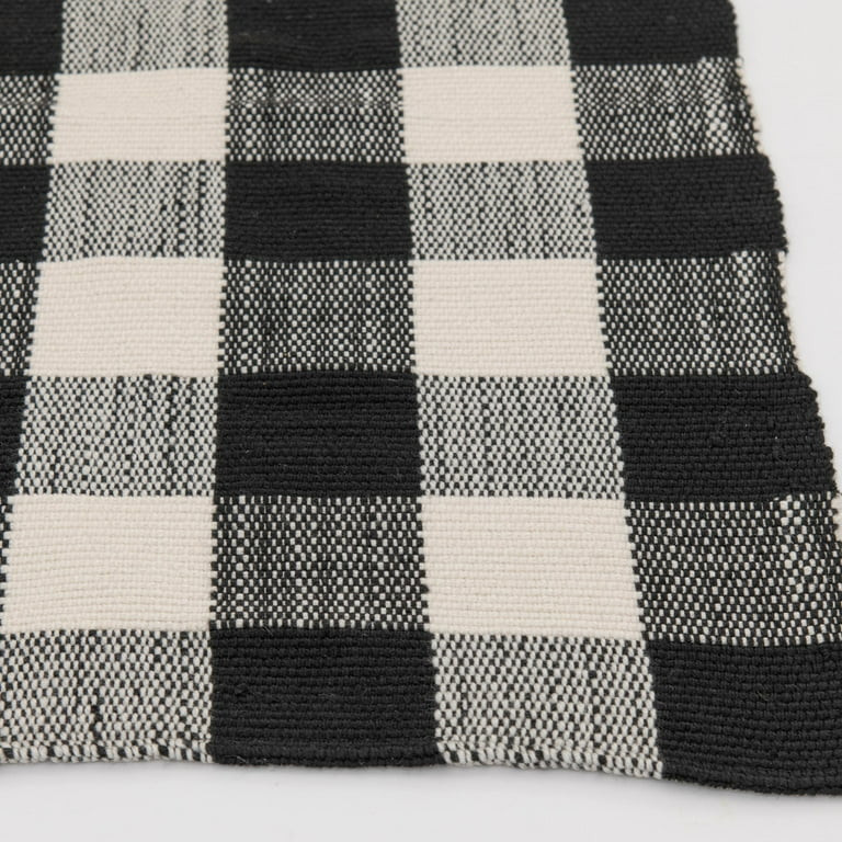 Mainstays 24" x 36" Black & White Outdoor Layering Rug | Walmart (US)