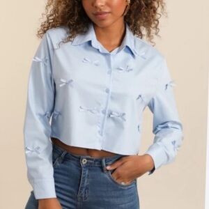 Light Blue Bow-Accent Women's Wild Fable crop top Size Medium NWT Button down | Poshmark