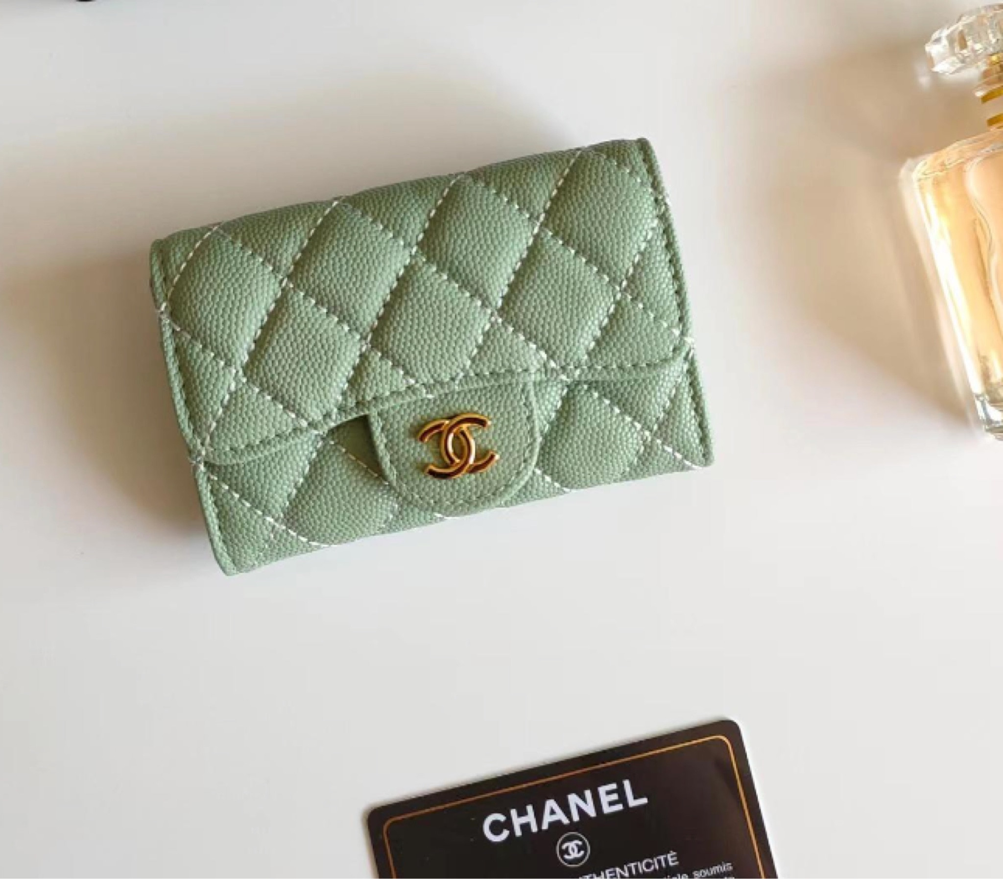 Chanel wallet 🖤 $35! https://bit.ly/3jpnscL #dhgate dhgate

#LTKFind #LTKSale #LTKunder50