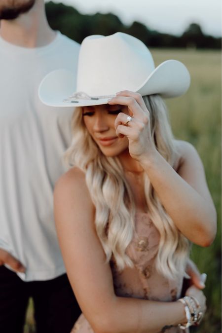 white / ivory cowgirl hat I’m in love with! I got a size S/M! ✨ 

Perfect cowgirl hat for my brides!!!! 
Perfect festival fit 🌸

#LTKFestival #LTKU