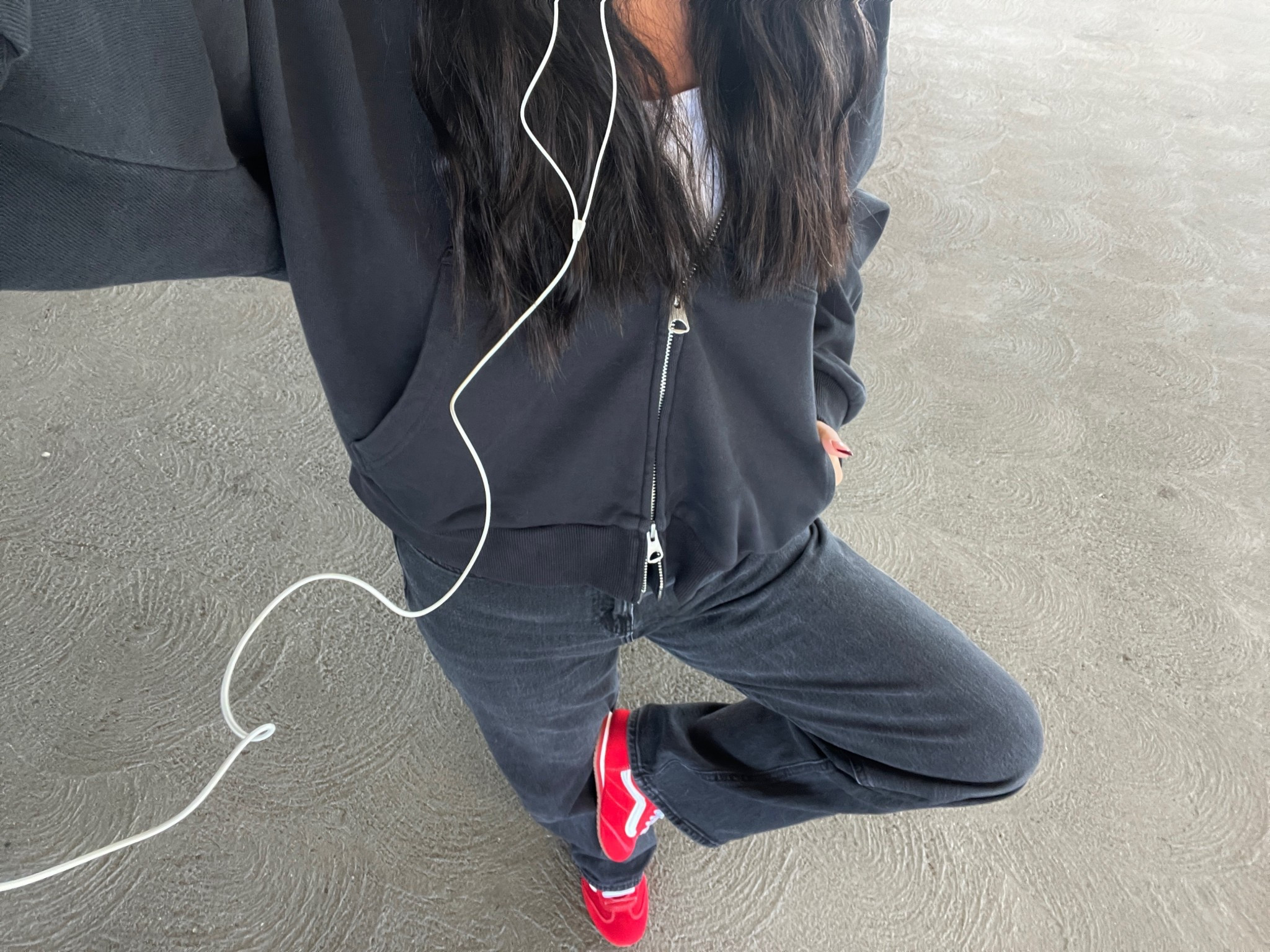 Casual streetwear style / vans lowpro 

#LTKFindsUnder100 #LTKootd