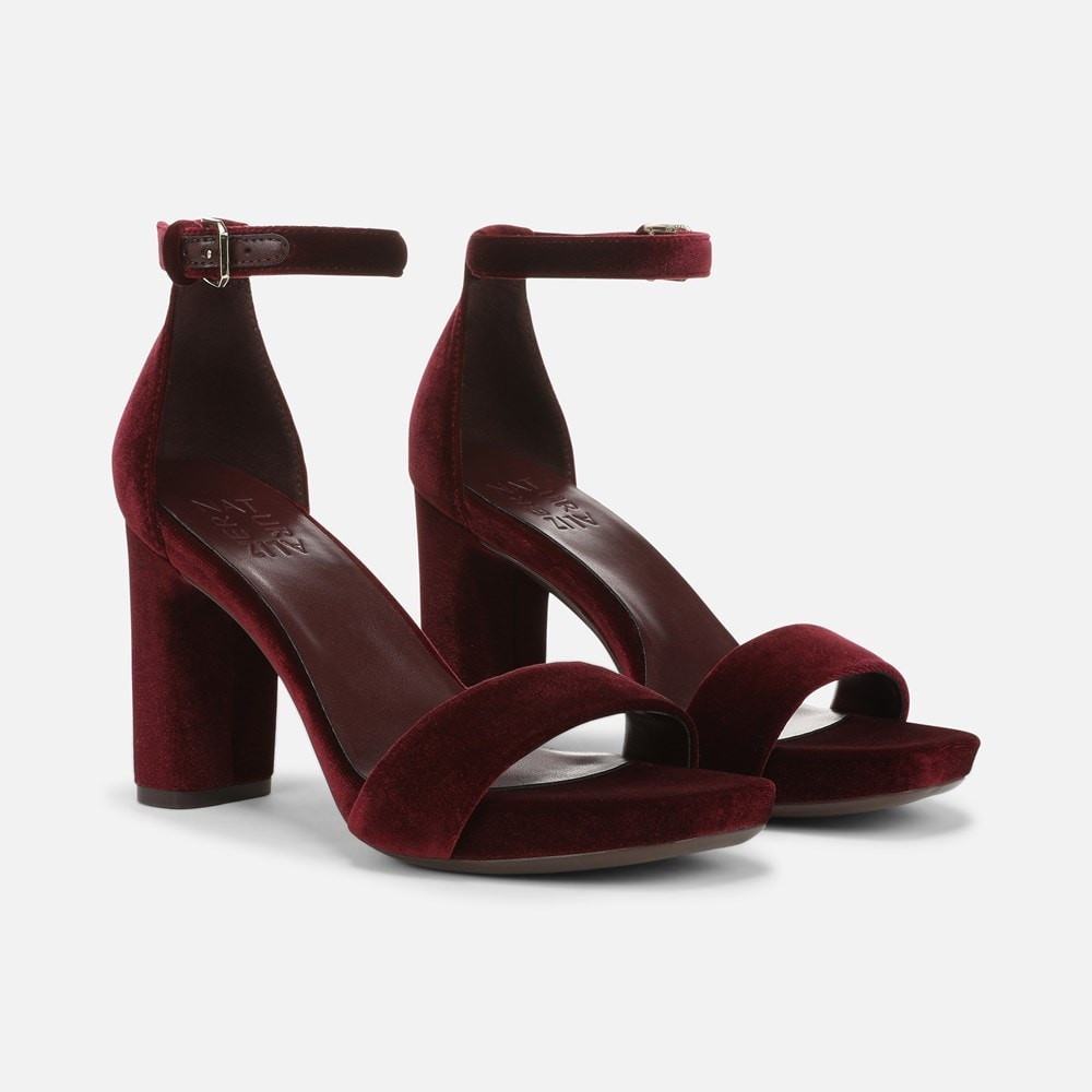 Joy Dress Sandal | Naturalizer