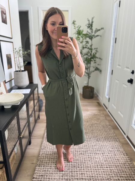 You know I love a good Walmart find and this dress is so cute! Only $22.98. Feels like great quality, nursing friendly, and has pockets. I sized down one size to a small. Also available in denim!

#LTKStyleTip #LTKMidsize #LTKFindsUnder50