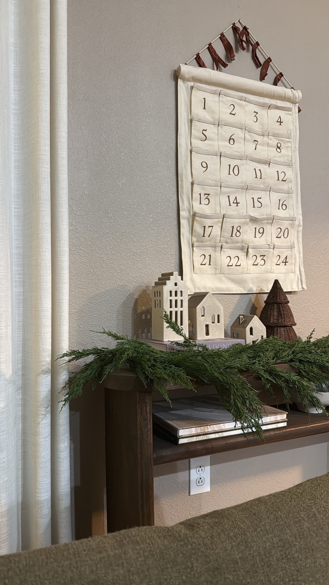 Slowly decorating around the house! 

#LTKHoliday #LTKHome #LTKSeasonal