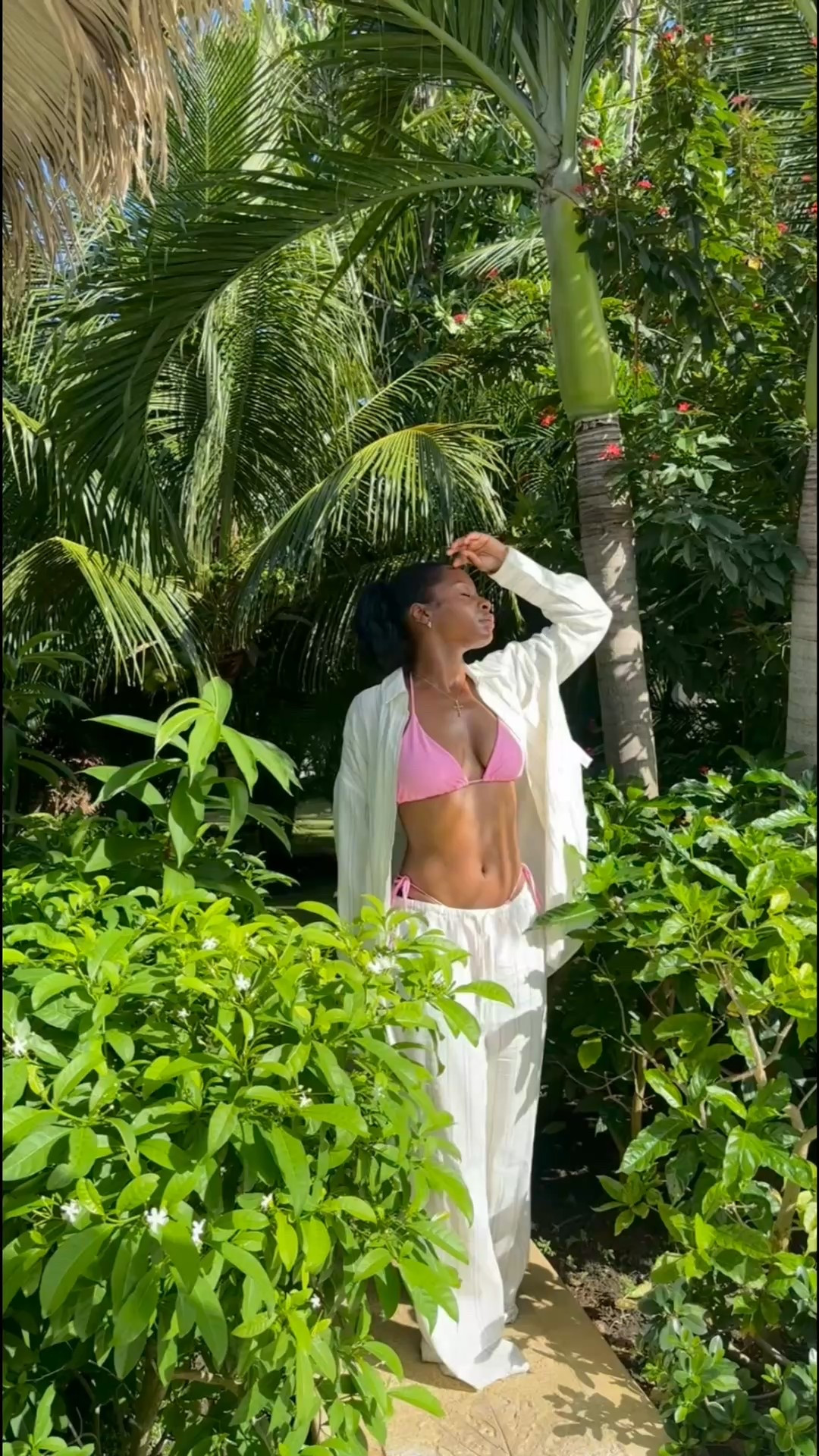 Understated elegance for sun-drenched days 🌴🥭✨
Wearing the ASOS DESIGN Belle tie side beach shirt and matching linen trousers in fine mono stripe, size 6 in both. The kind of effortless coordination that whispers luxury, not screams it.

Lightweight. Breezy. Elevated  because timeless style doesn’t have to break the bank.

#LTKStyle #ASOSLuxe #QuietLuxury #ElevatedEssentials #LinenLuxe #MonochromeMood #LTKUnder50

#LTKsummer #LTKuk #LTKeurope