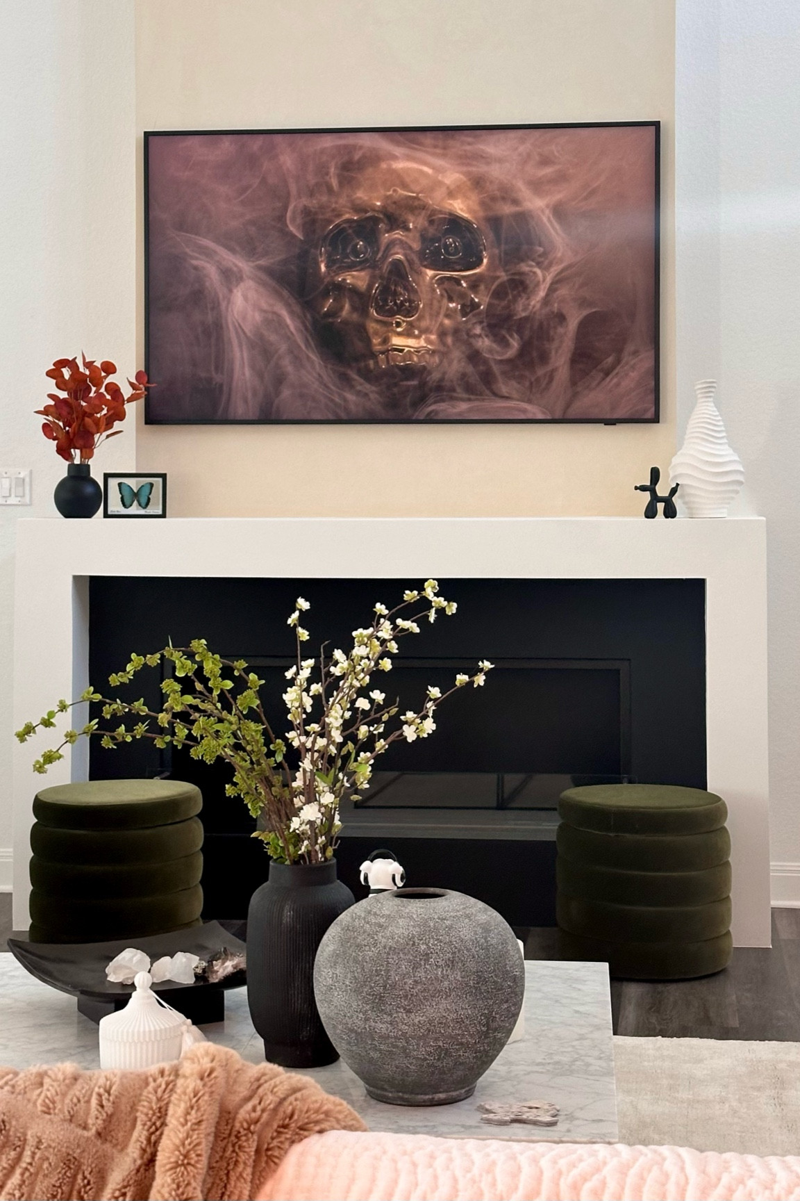Halloween - fall home decor is sorta happening at home! 

#LTKStyleTip #LTKHome #LTKHalloween