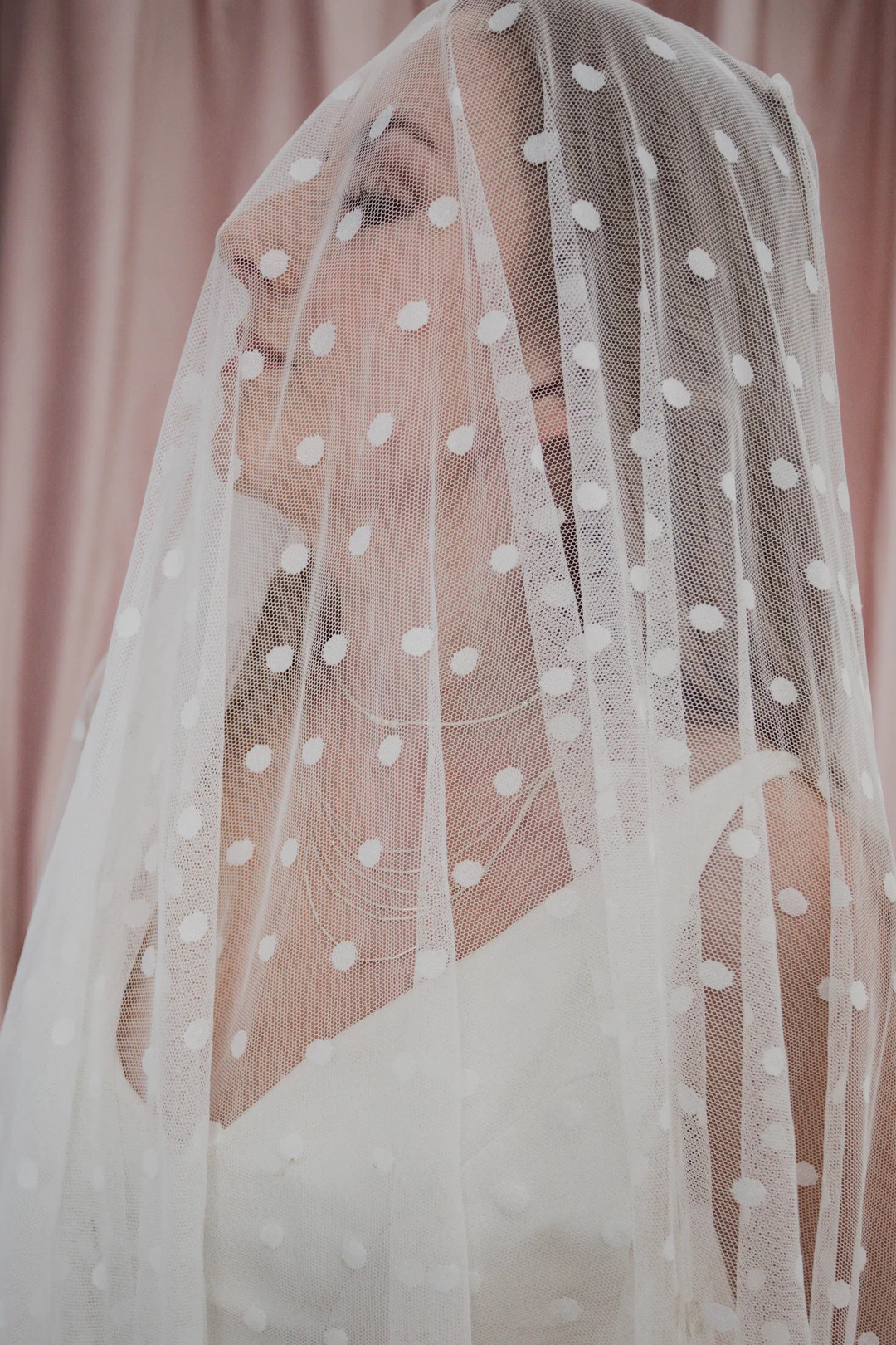 Polka dot Tüll Schleier, Boho Hochzeitsschleier, moderne Mode Schleier, Boho Hochzeit, langer Sc... | Etsy (US)