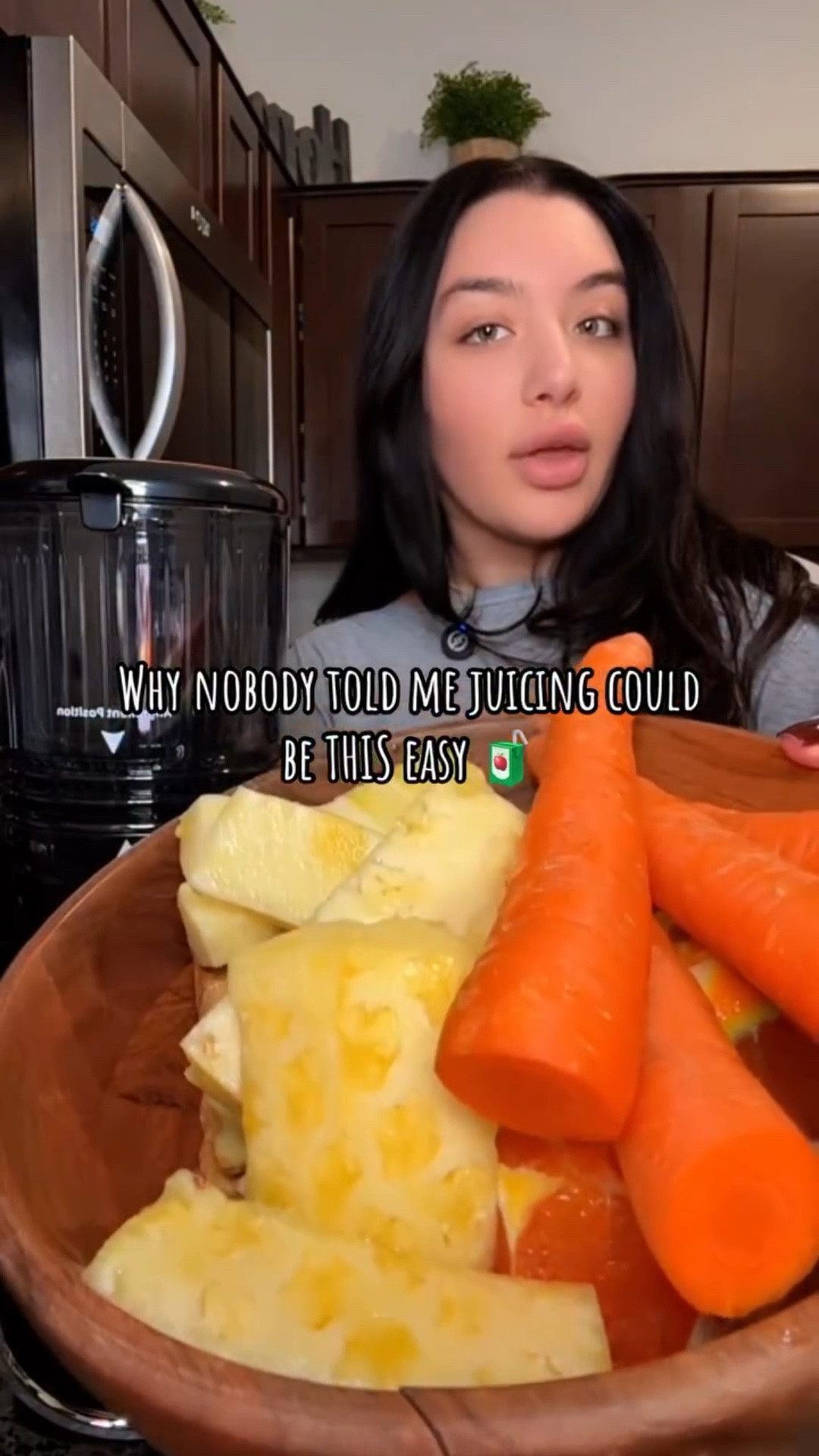 I used to think juicing was complicated… turns out I just needed the right juicer.
The SUSTEAS cold press juicer makes fresh juice actually easy, and I love that it’s simple to clean too 🧃
This has been such an easy habit to stick with. #JuicingAtHome #ColdPressJuicer #WellnessRoutine #HealthyHabits #JuicerLife