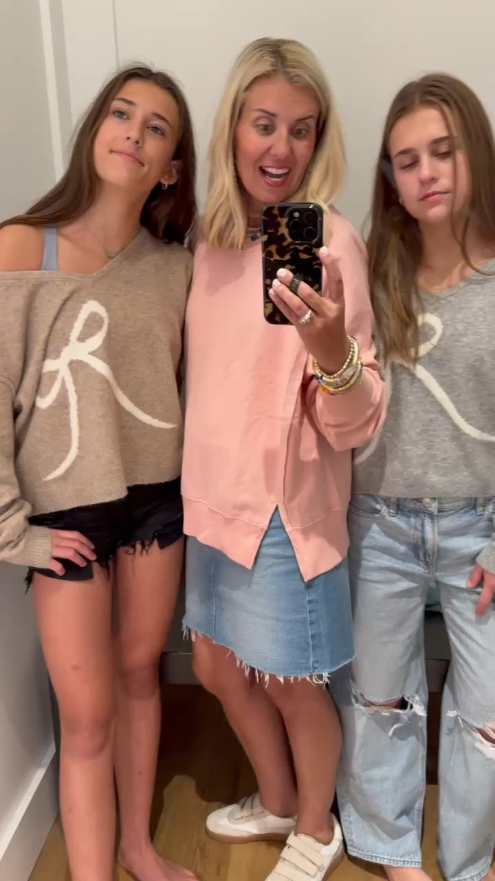 fall fashion, girls fashion, preppy style, styling tip, fall sweater, aerie, american eagle

#LTKStyleTip #LTKSeasonal #LTKFallSale