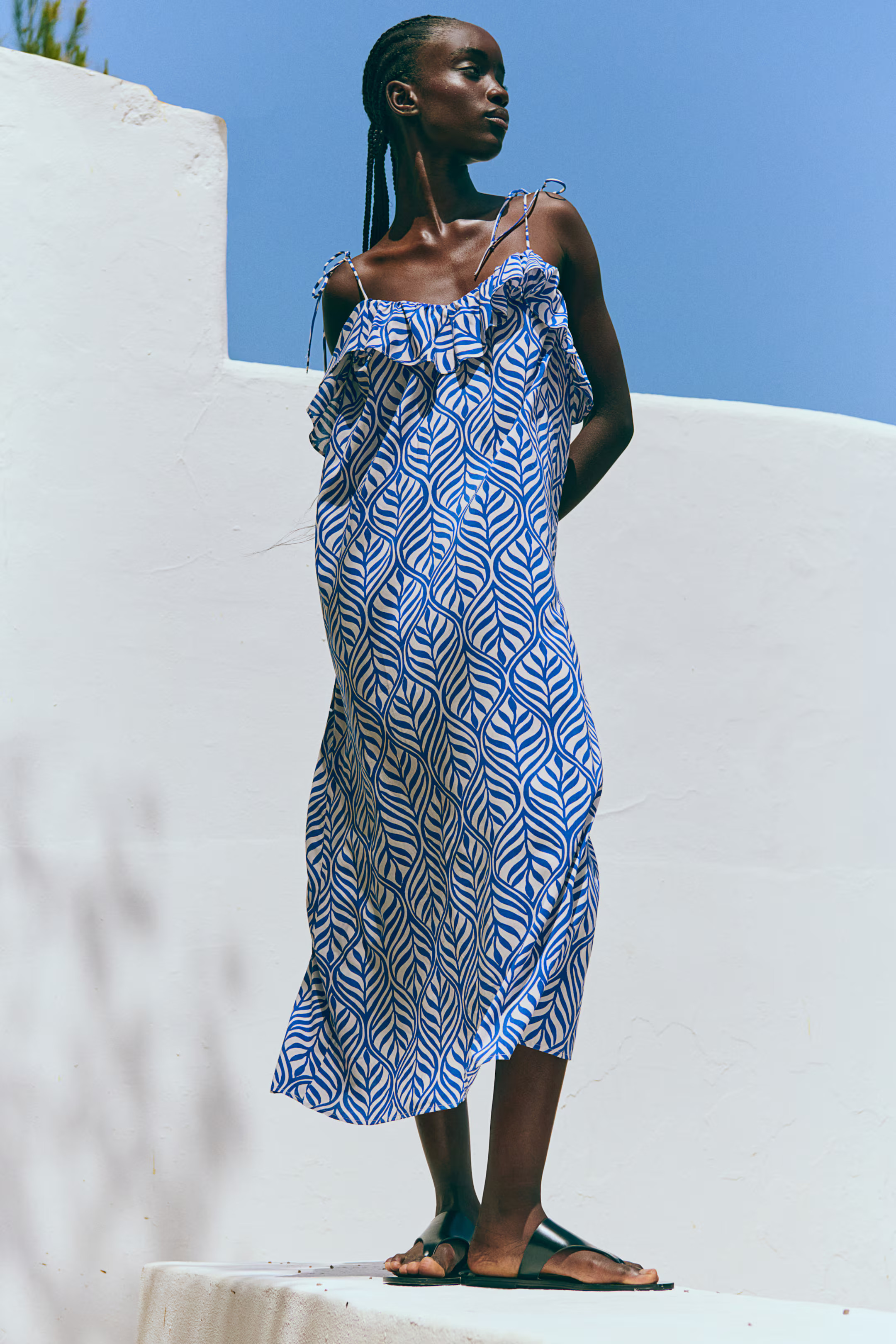 Trägerkleid mit Volantbesatz | H&M (DE, AT, CH, NL, FI)