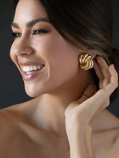 Uworld 1pc Personalized Fashionable Stainless Steel 18K Gold Plated Wavy Line Earring, Summer New Design Suitable For Women Daily Wear - Size one-size | SHEIN