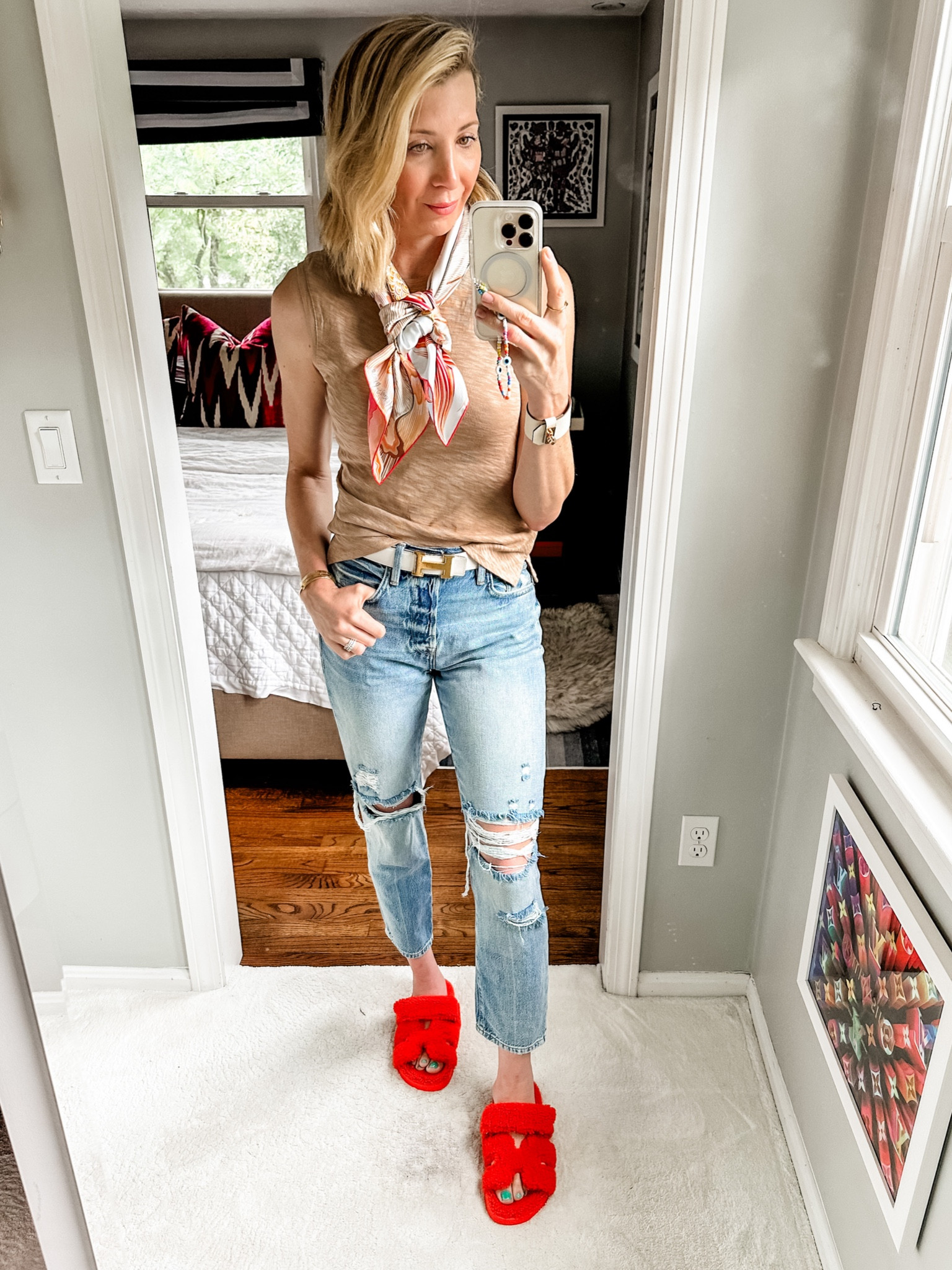Had to refresh my MOST worn white & black tanks so naturally picked up a few more colors; camel, army, and two ombre colorways that are on clearance for $22 bucks!

Also, bonjour to my #hermès Chypre sandals. Orange, fuzzy, fun.

#LTKstyletip #LTKshoecrush #LTKsalealert