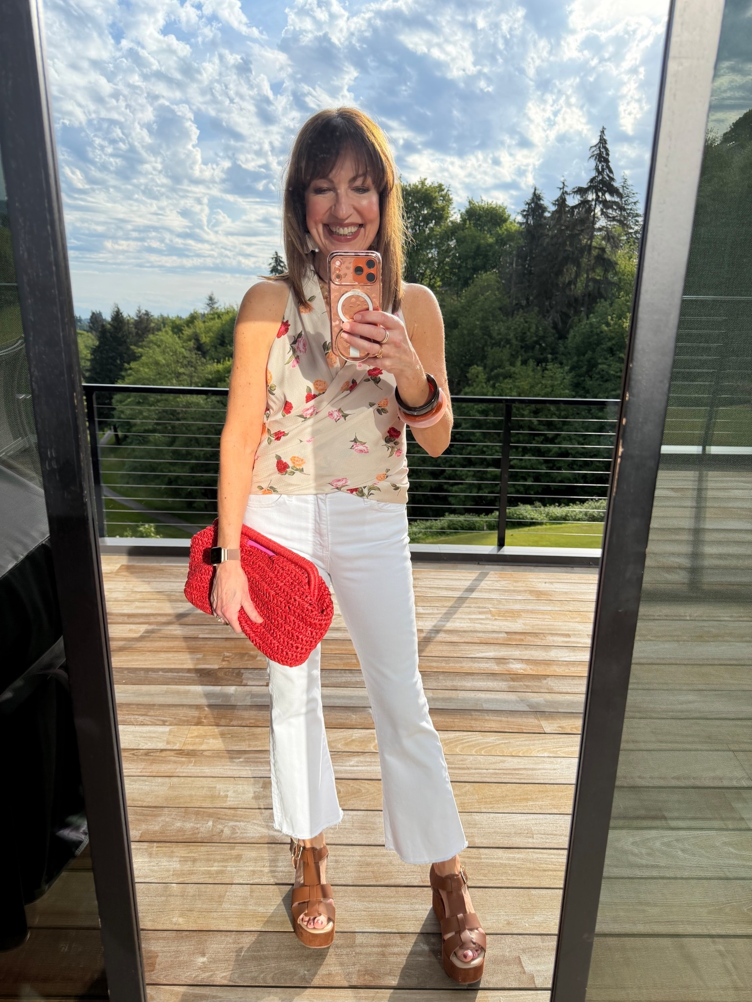 The weather and my plans finally aligned for me to wear my favorite @heartloom top!! Also excited to take this red clutch out!! 

Date night top, Heartloom, Evereve, white denim, floral top, Cordani sandals, red clutch, Amazon necklace 

#LTKdayinmylife #LTKootd #LTKOver40