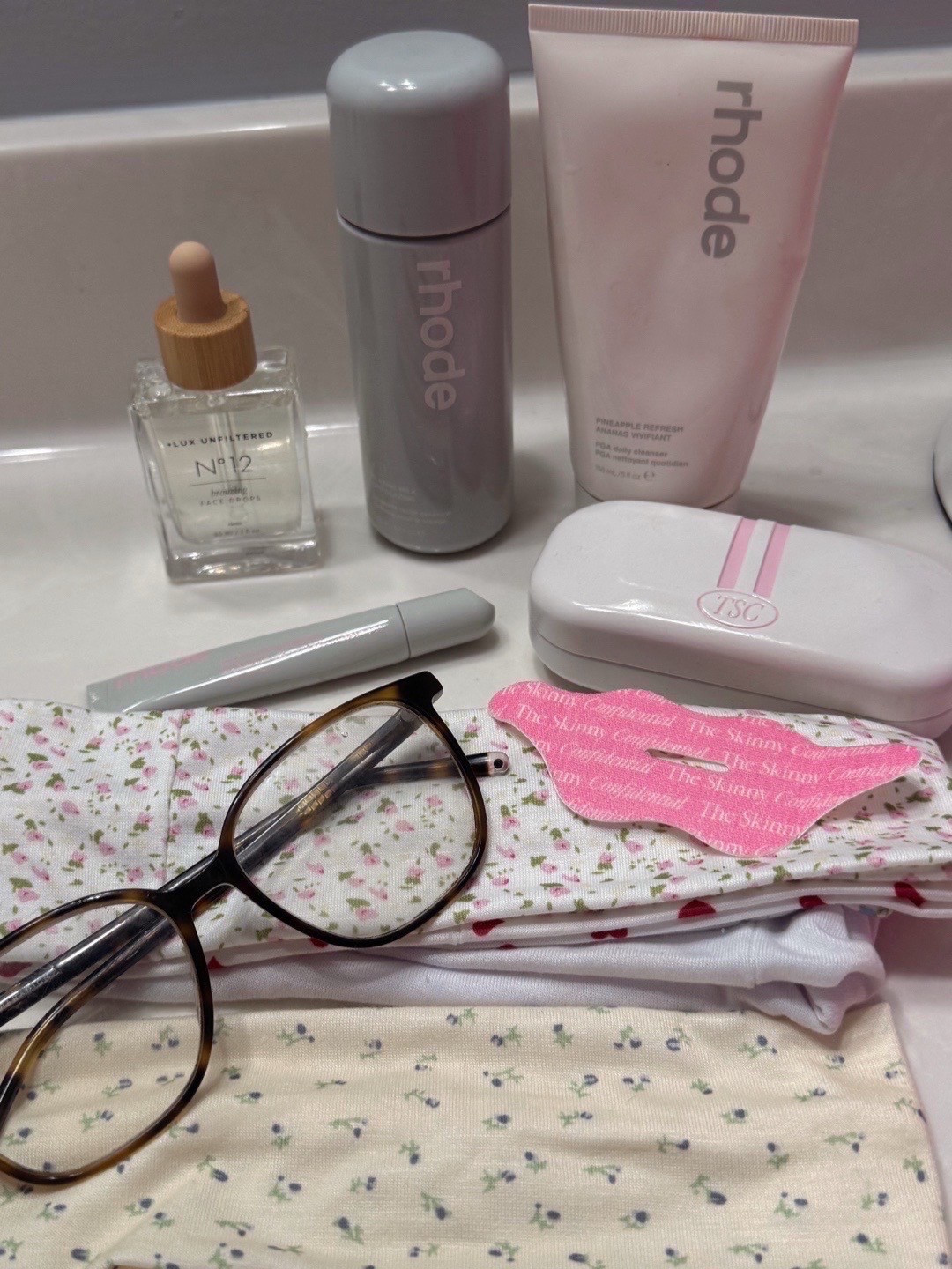 my "can't live without it" collection 🫧🎀🧖🏼‍♀️