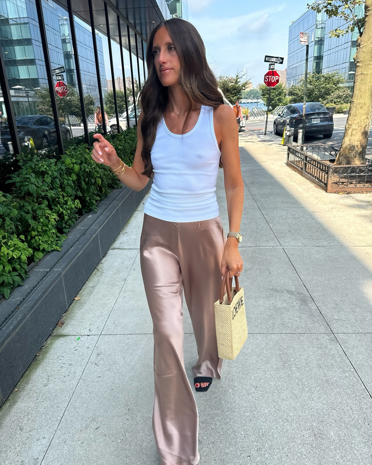 Good Morning 🖤

#LTKSeasonal #LTKU #LTKStyleTip