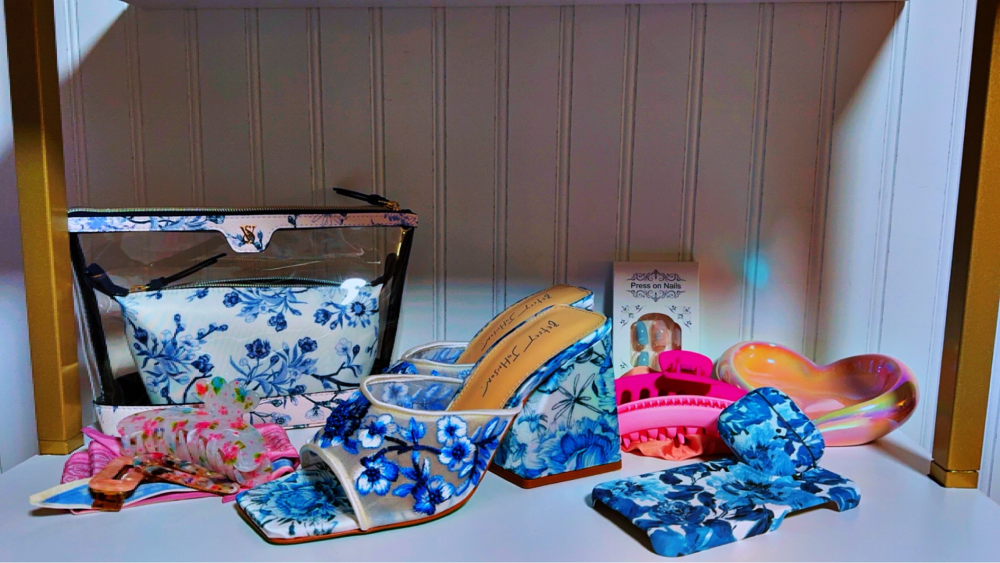 I am always planning my outfits and accessories around a theme. Loving the blue florals with a pop of Pink!💗💙

Now I think it’s time to book a vacation for Spring Break!

#LTKSeasonal #LTKStyleTip #LTKShoeCrush