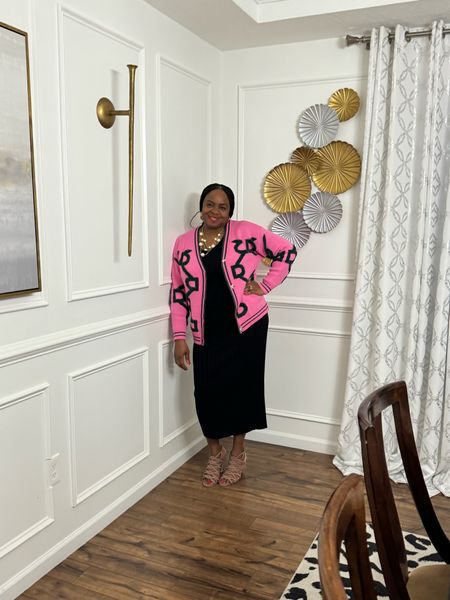 I can’t even begin to tell you how obsessed I am with this cardigan. The pattern, color is chef’s kiss 💕 I styled it here with a black dress but it can be styled with a pair of jeans & a tank. It’s so versatile. Shop the look below. 

Valentine’s Day cardigan 

#LTKover40 #LTKstyletip #LTKfindsunder100