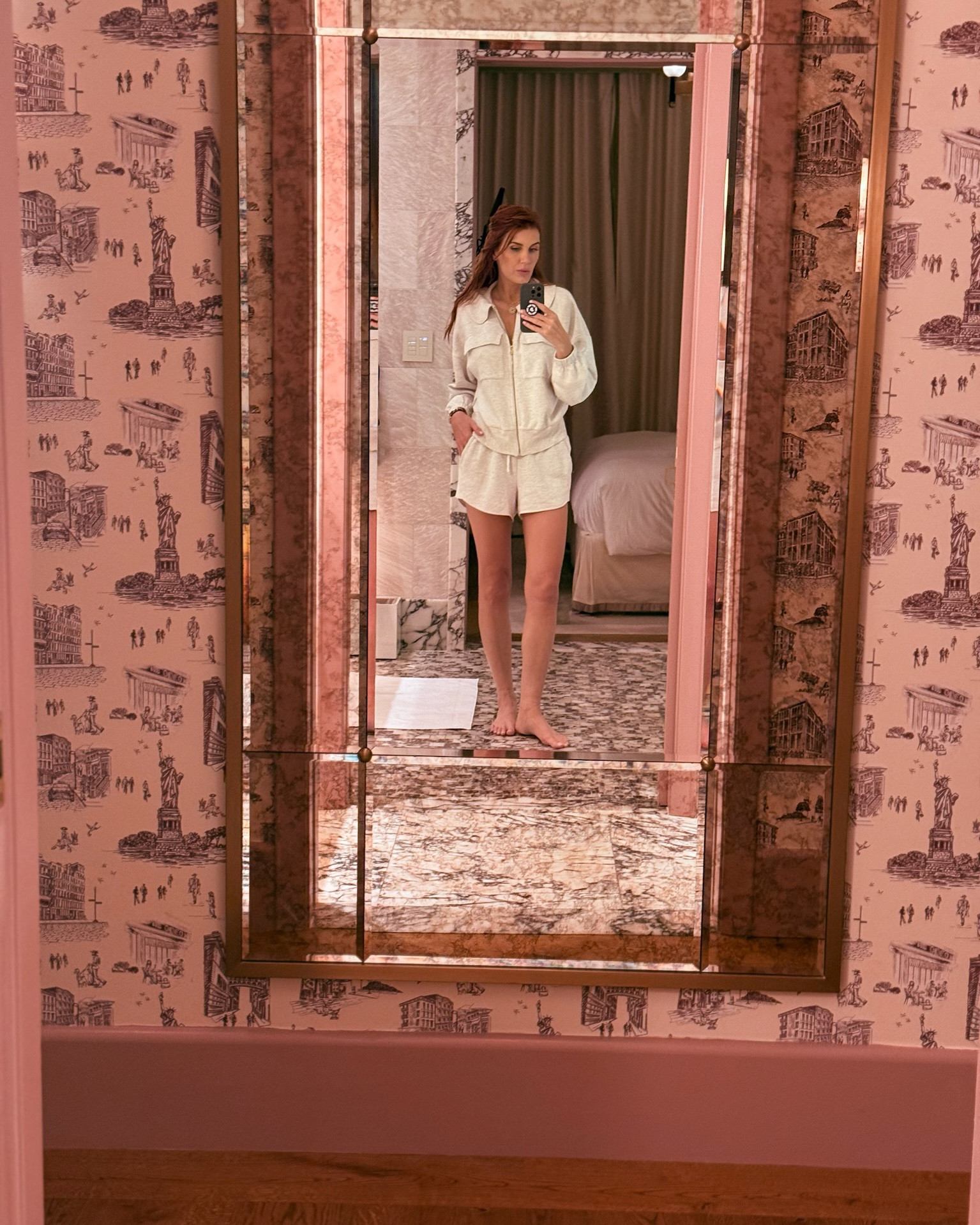 After dinner > straight into my cozies. Varley has the SOFTEST material, like butter. 

#LTKNYFW #LTKTravel #LTKActive