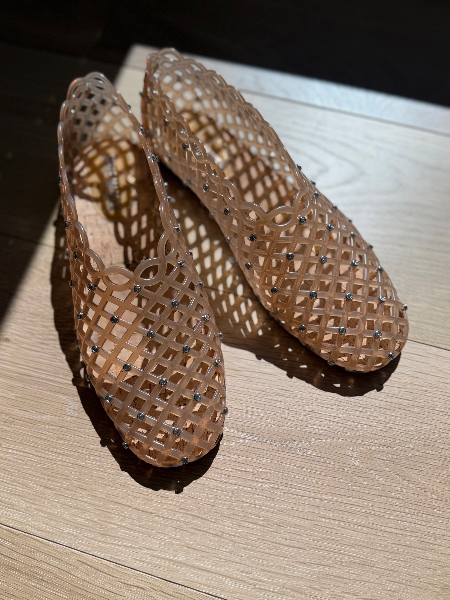 Super cute jellies with stones ✨ run tts

#LTKSeasonal #LTKOver40 #LTKootd