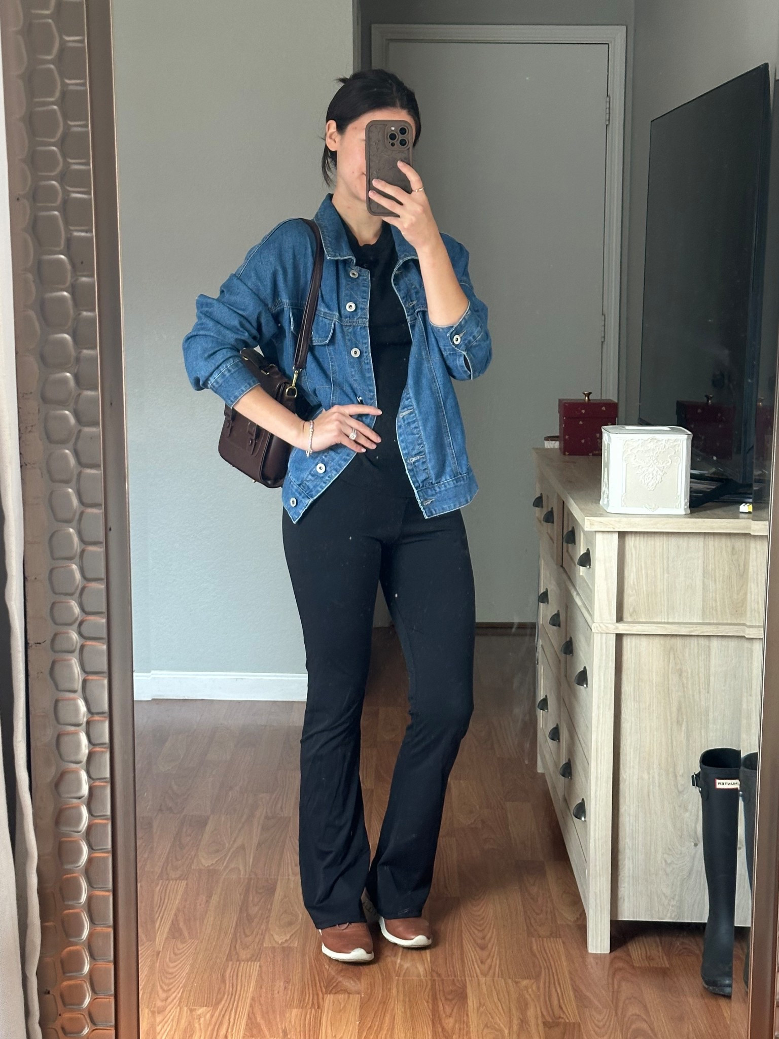 This outfit for running errands ♥️

#LTKgrwm #LTKootd #LTKTravel