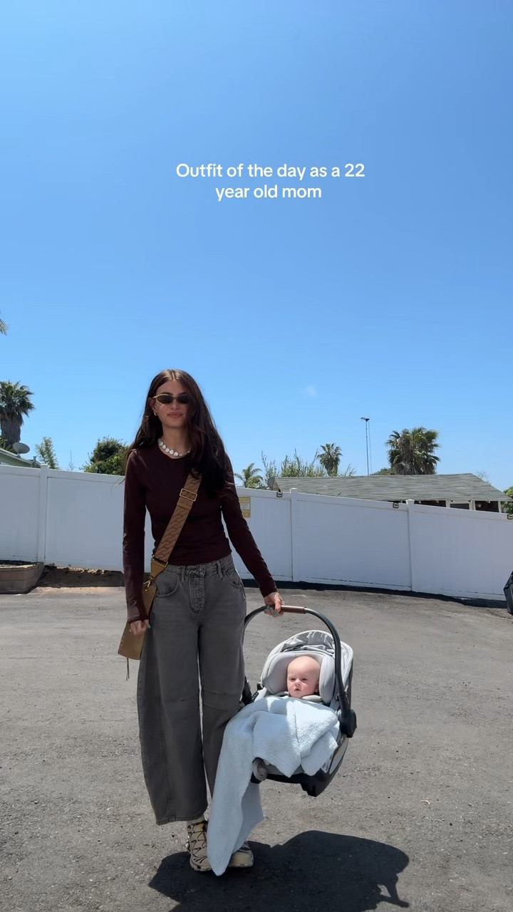 OOTD as a 22 yr old mom! 🫶🏼

#LTKBaby #LTKStyleTip #LTKFamily