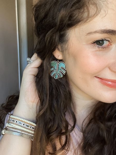 I found the cutest monsters leaf earrings this weekend at Old Navy! 🪴 sharing a few I've found inspired by these ❤️

Accessories, earrings, plant earrings, cute accessories, style tips

#LTKFindsUnder50 #LTKBeauty #LTKStyleTip