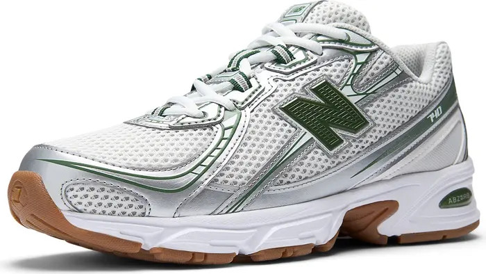 Gender Inclusive 740 Sneaker | Nordstrom