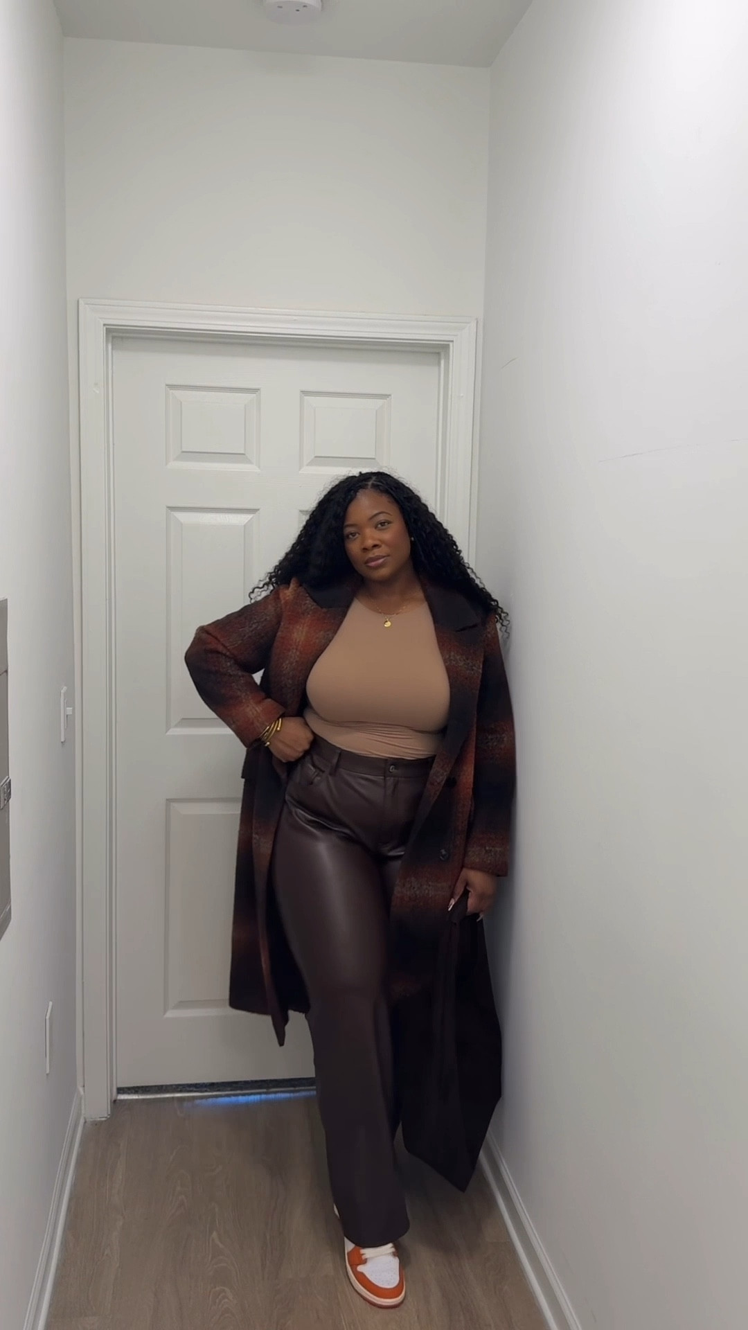 Trench Coat + Sneakers 🫶🏾🧡


#LTKMidsize #LTKPlusSize #LTKgrwm